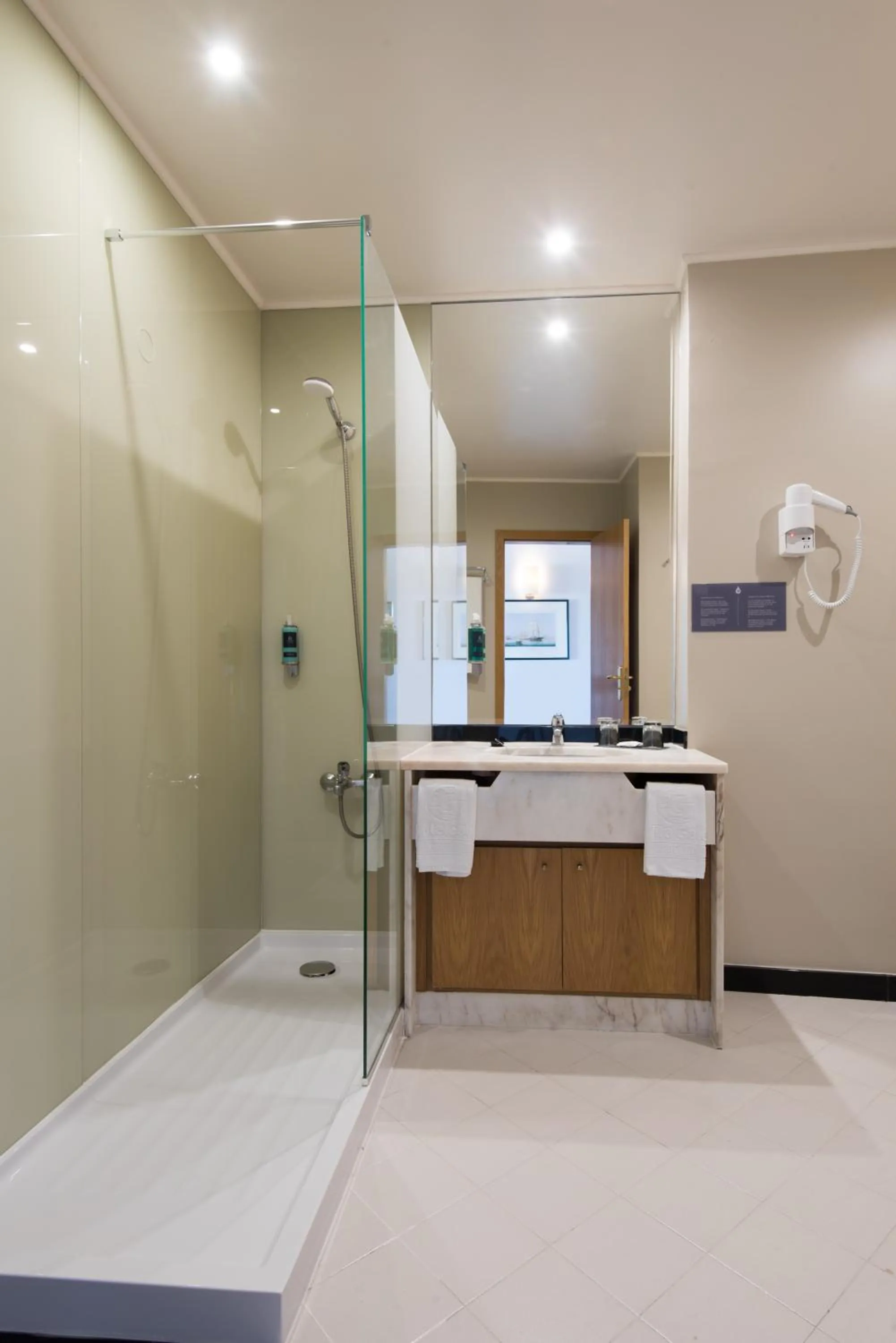 Toilet in Vila Gale Marina