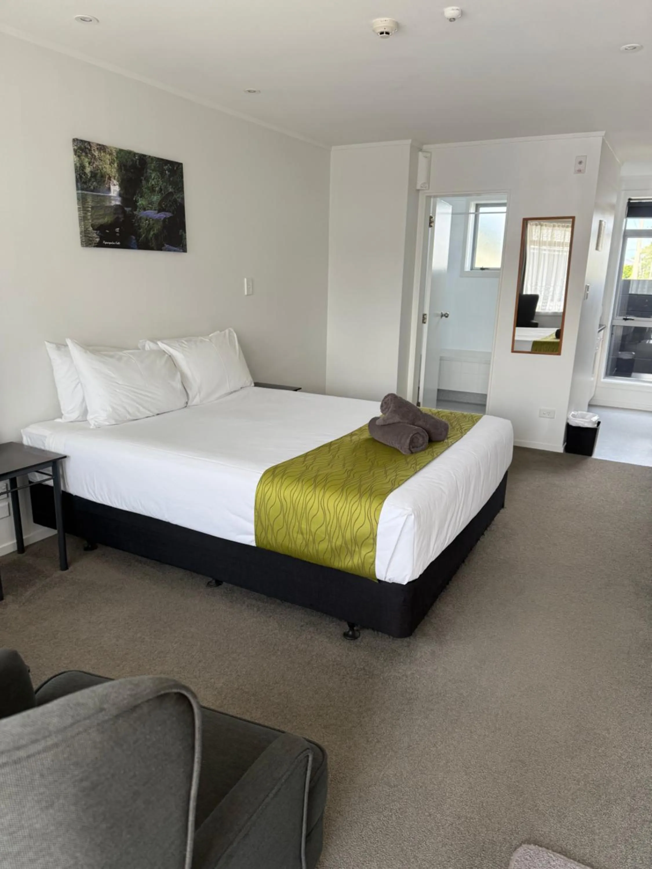 Bed in Ambassador Motor Inn