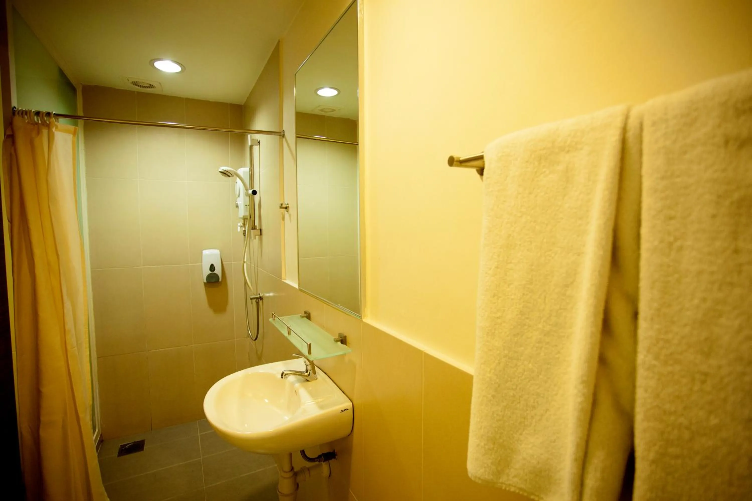 Shower in Mangga Boutique Hotel