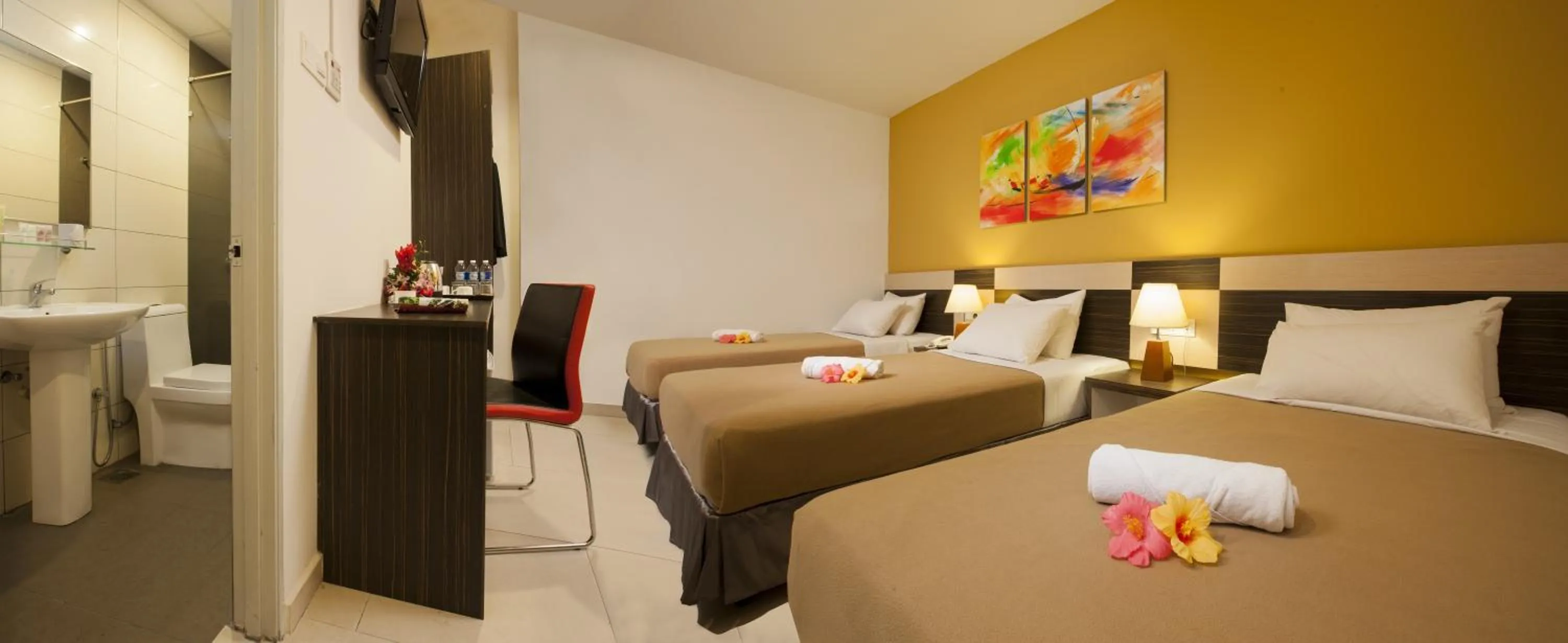 Bedroom, Bed in LEO Express Hotel