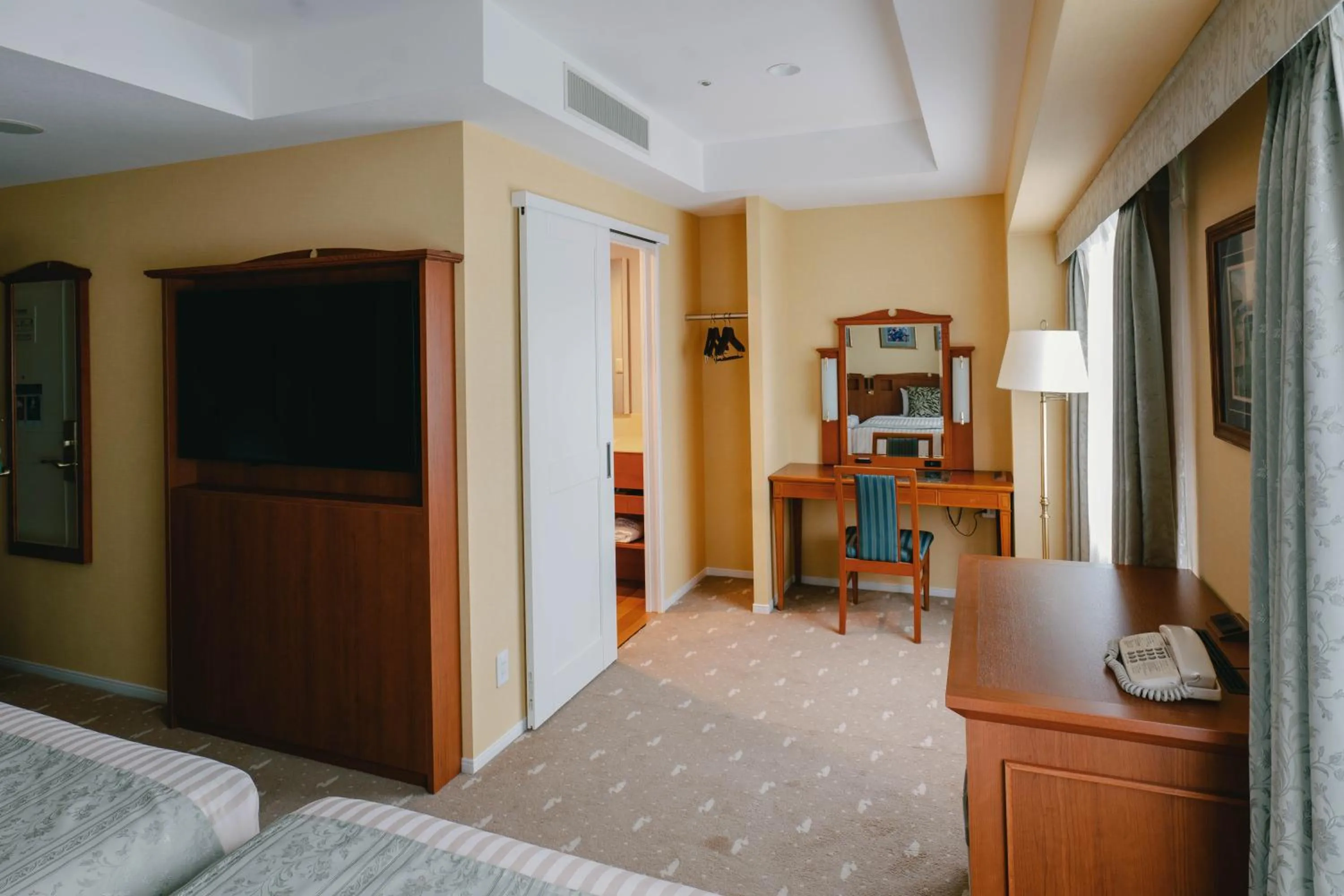 Photo of the whole room, Bed in Hotel Boston Plaza Kusatsu