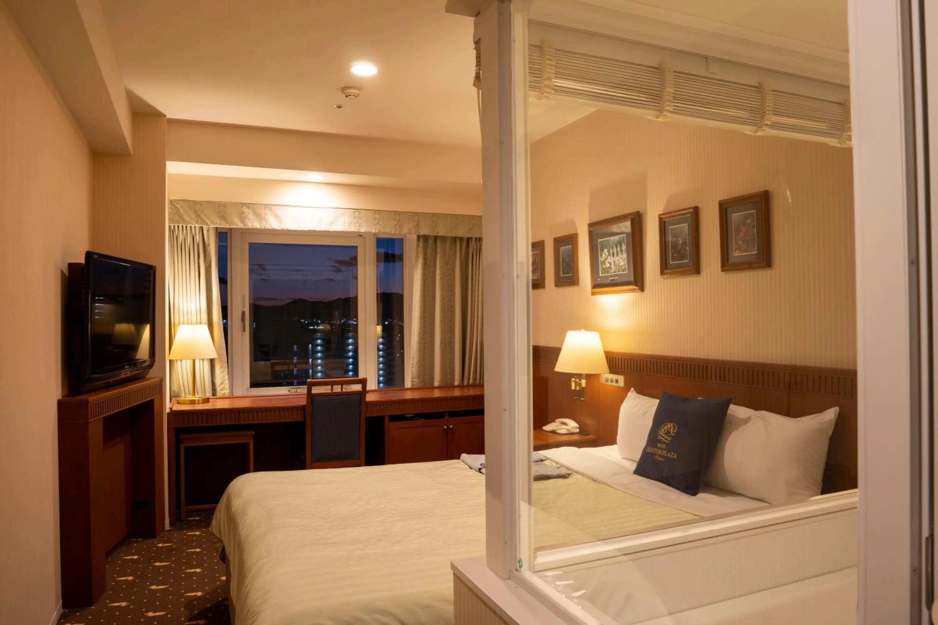 Bed in Hotel Boston Plaza Kusatsu