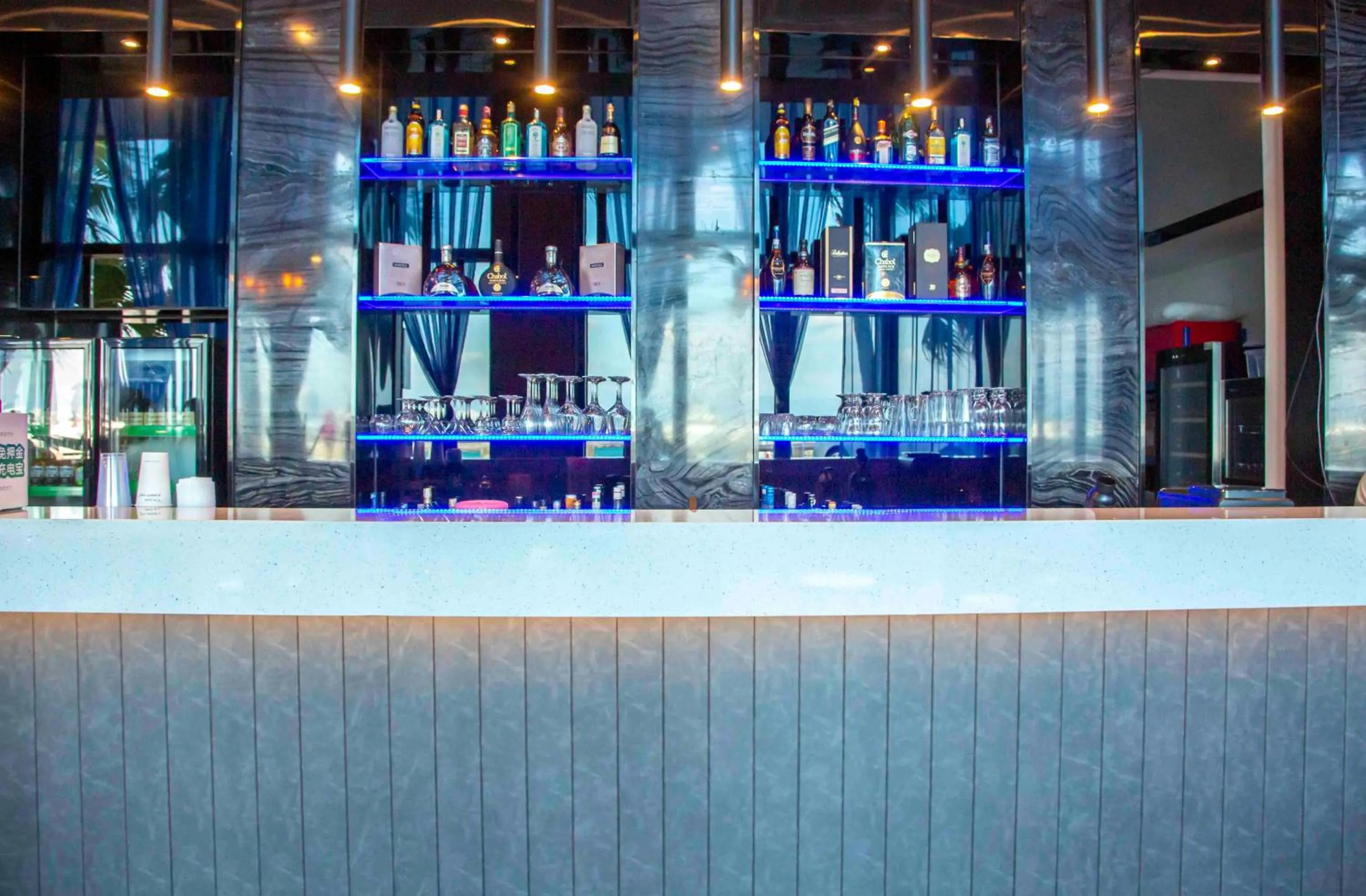 Lounge or bar in Sanya Serenity Coast Marina Hotel