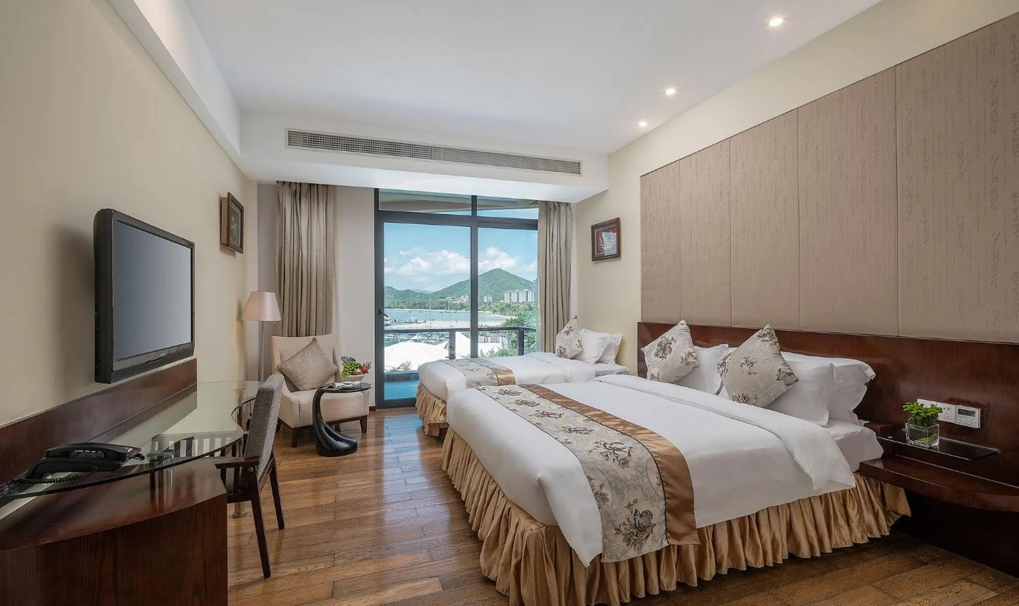 Photo of the whole room in Sanya Serenity Coast Marina Hotel