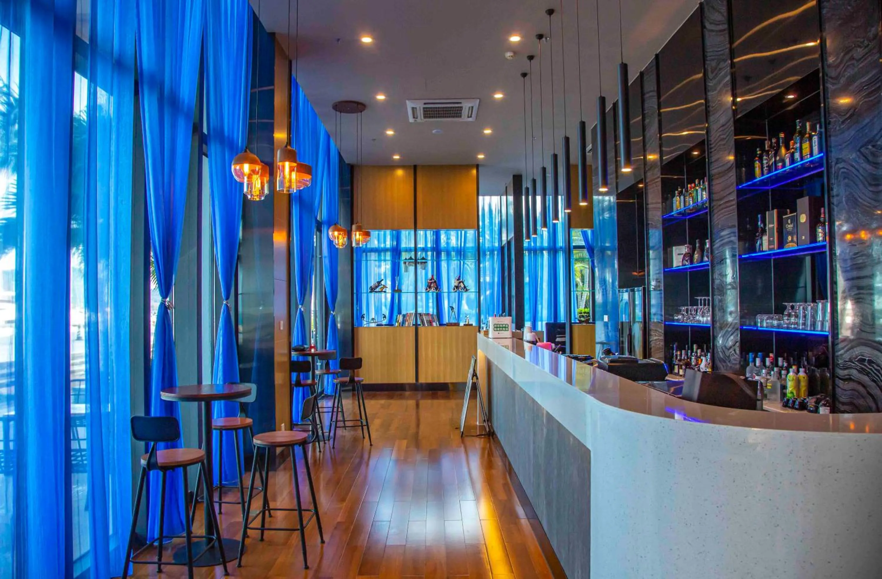 Lounge or bar in Sanya Serenity Coast Marina Hotel