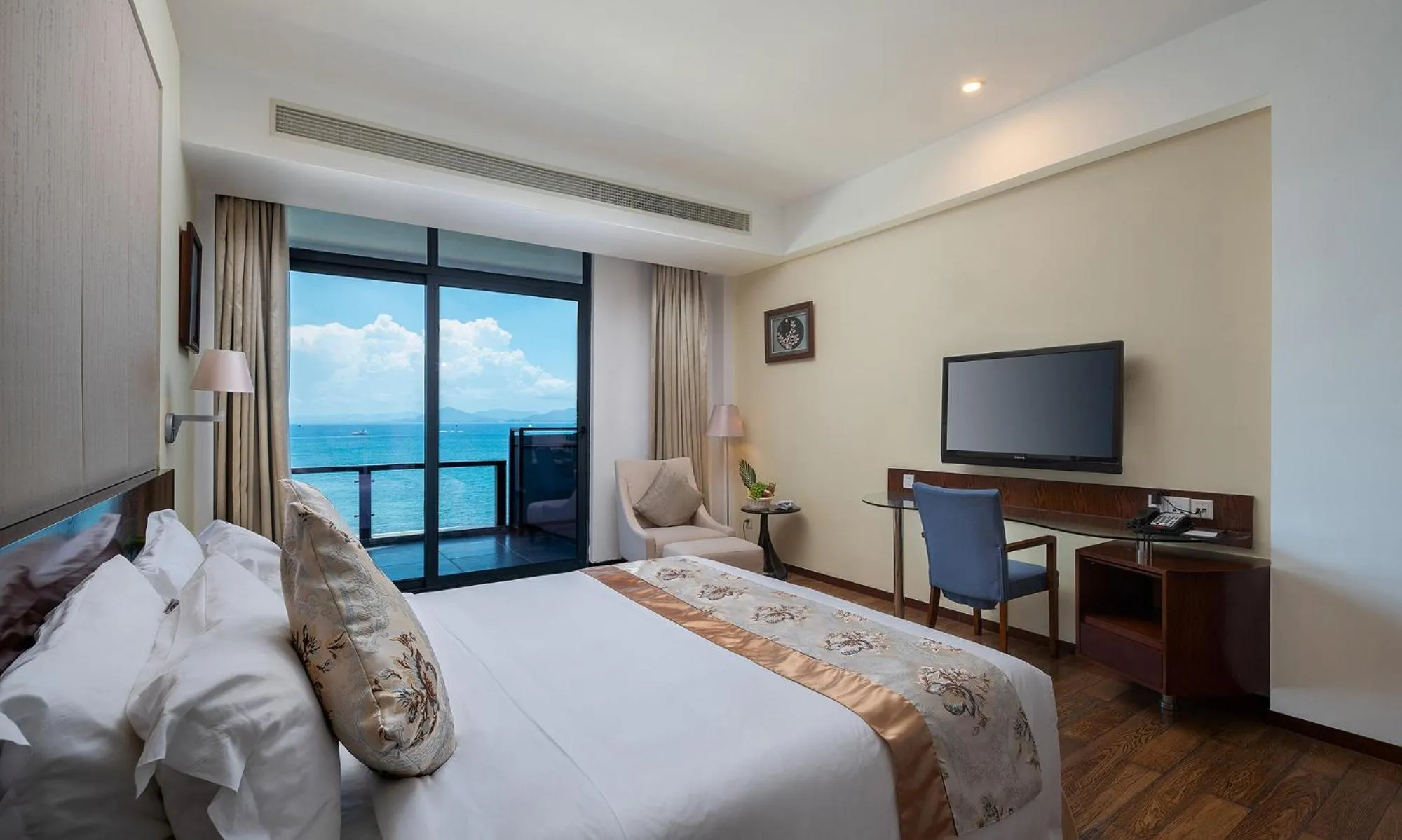 Sea view in Sanya Serenity Coast Marina Hotel
