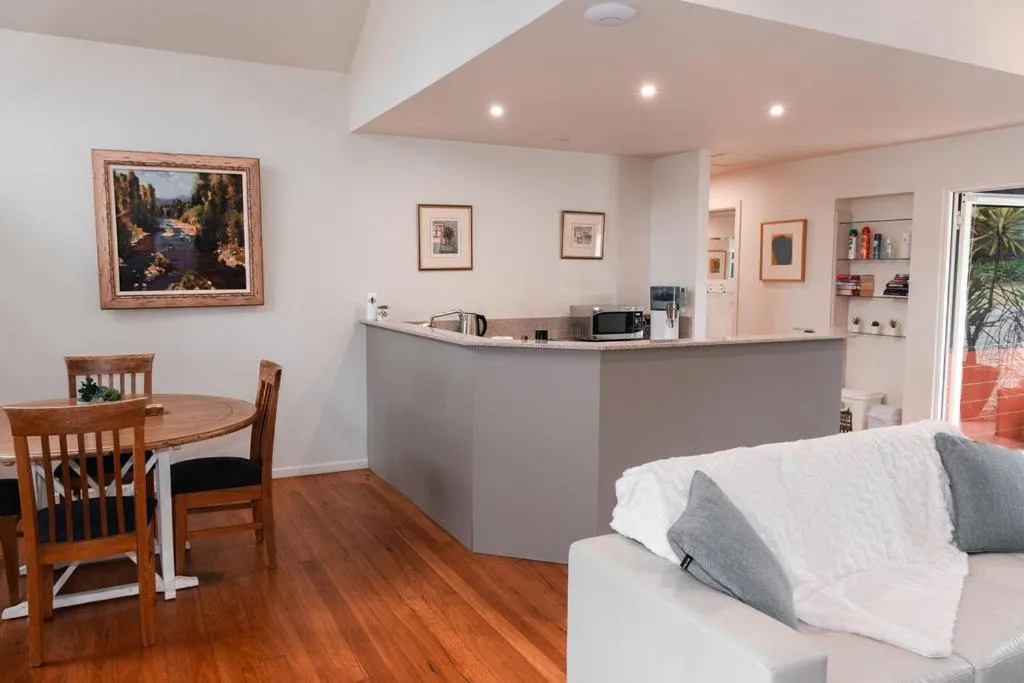 Lake Russell Lakeside Retreat