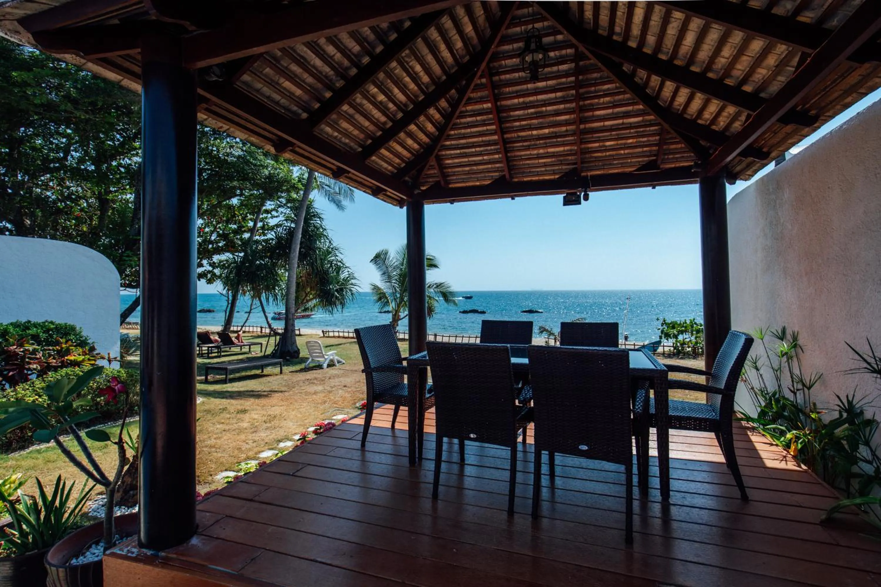 Dining area in Thai Island Dream Estate