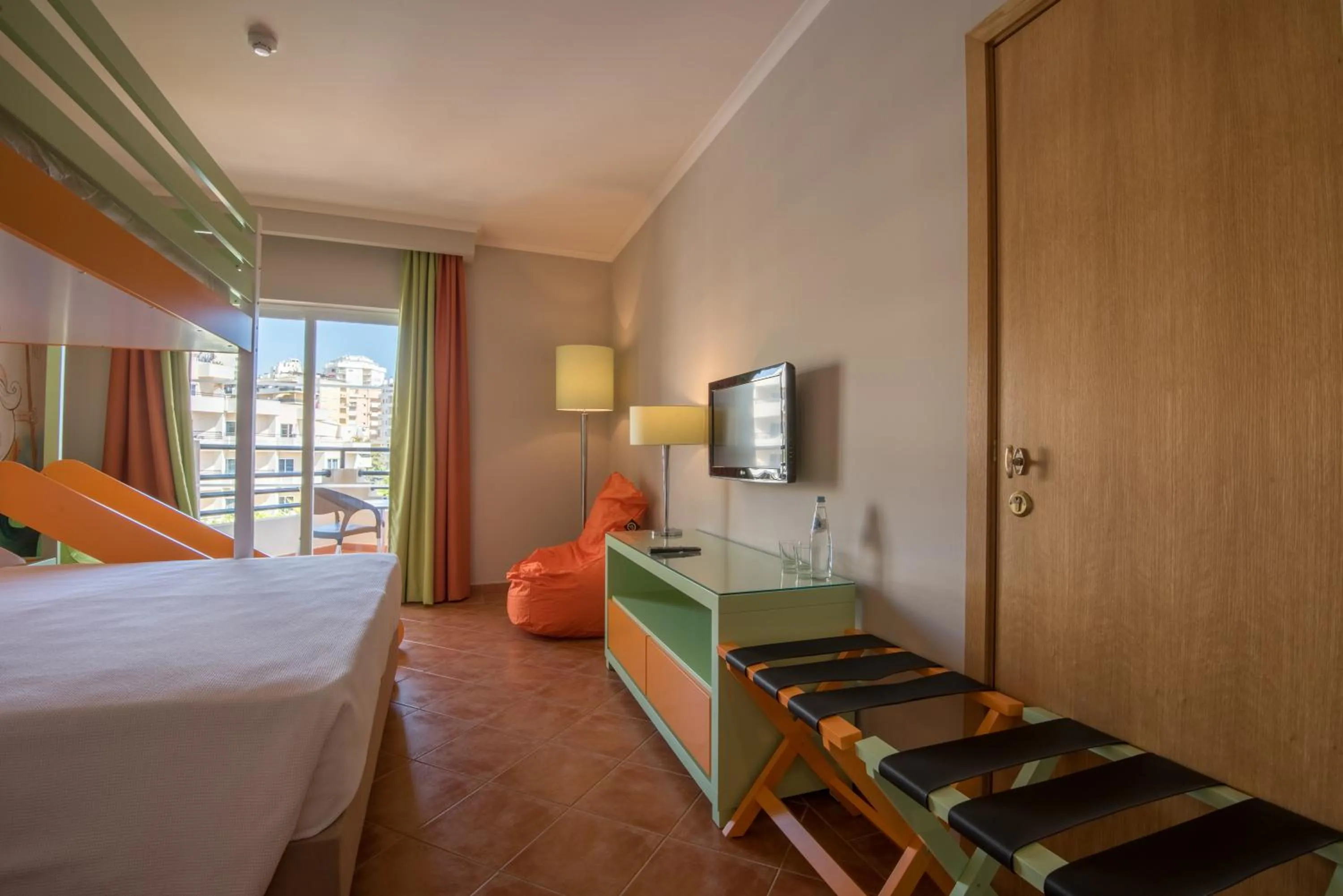 children, Bed in Vila Gale Nautico