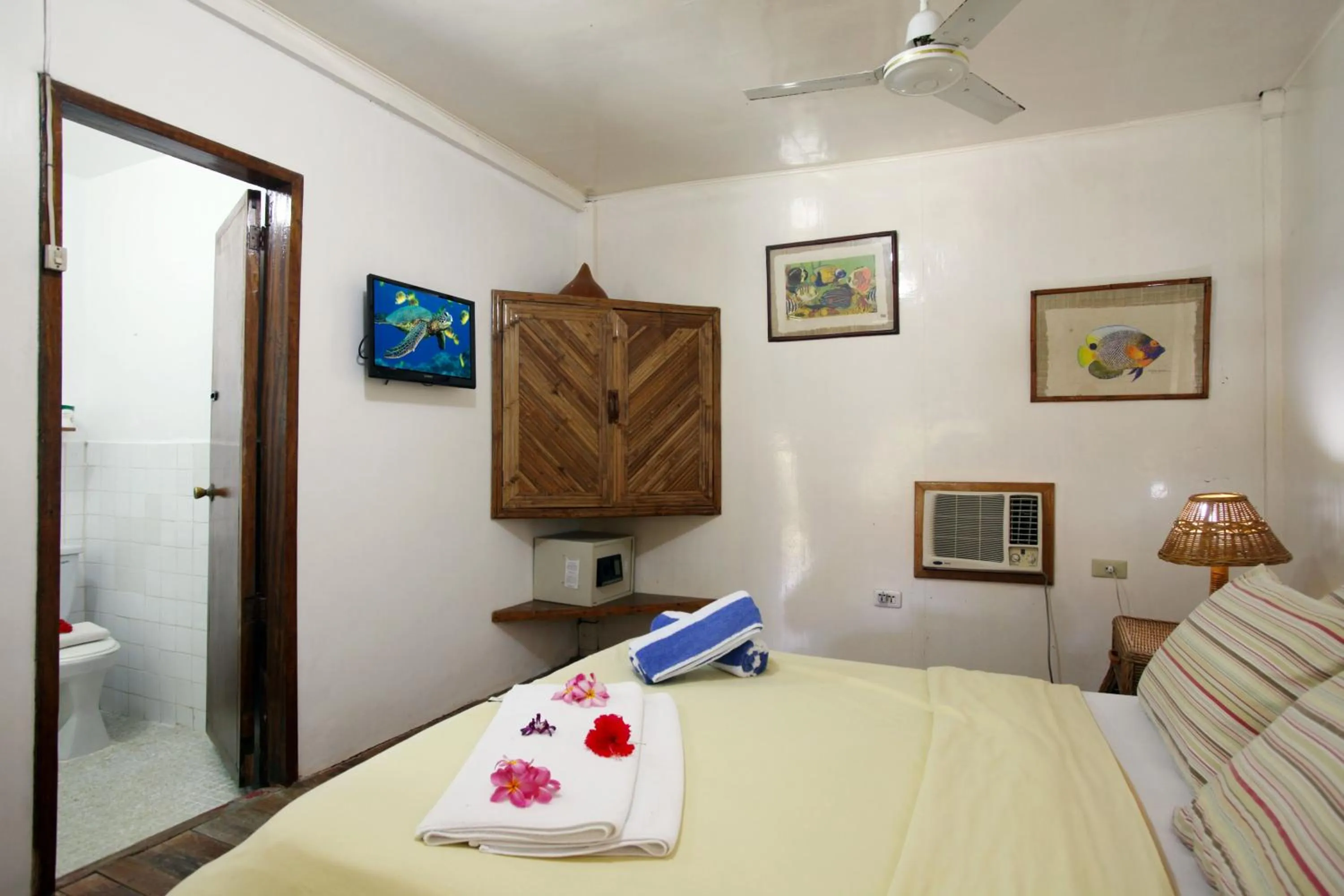 Bed in El Galleon Beach Resort