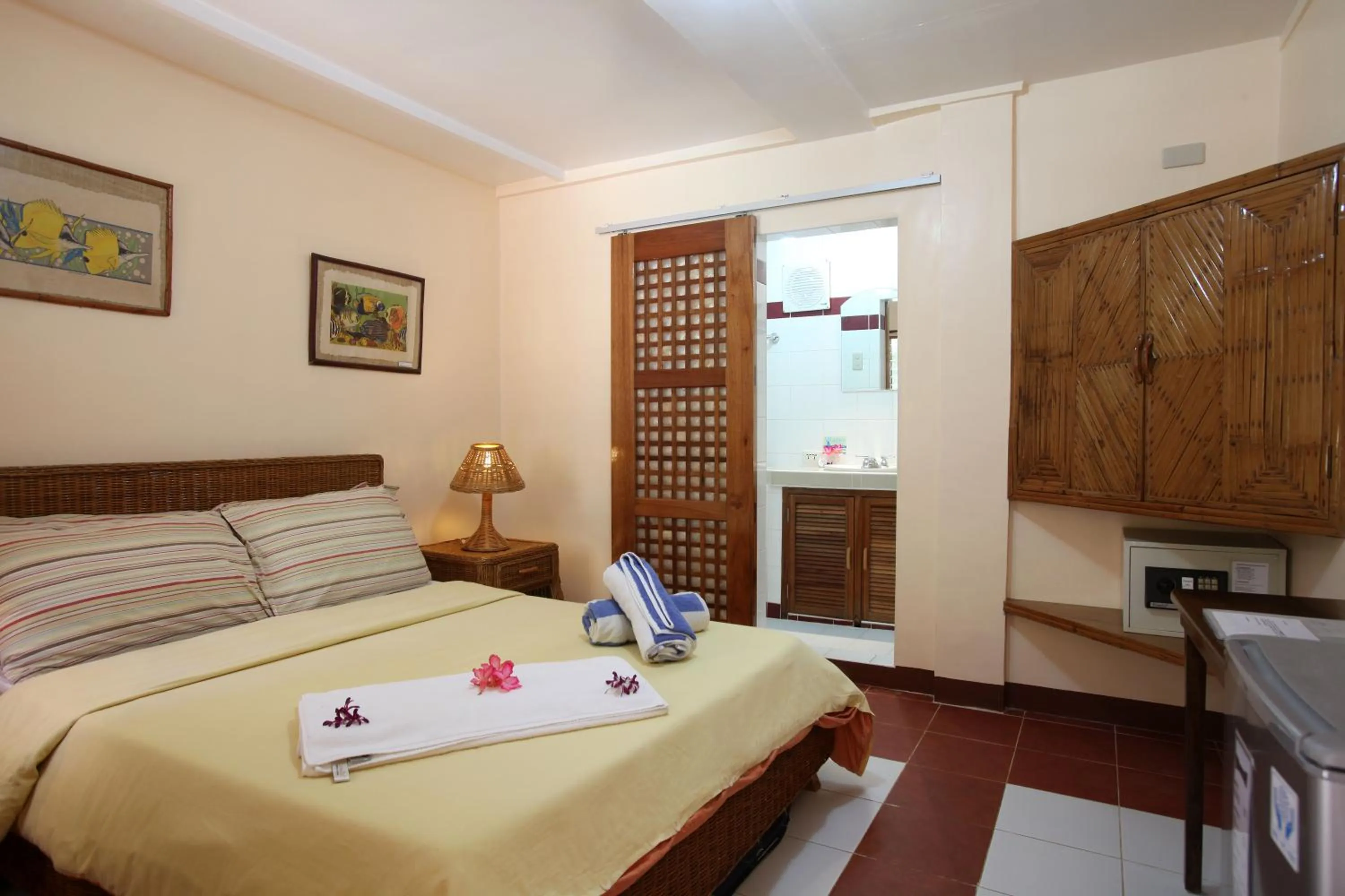 Bed in El Galleon Beach Resort