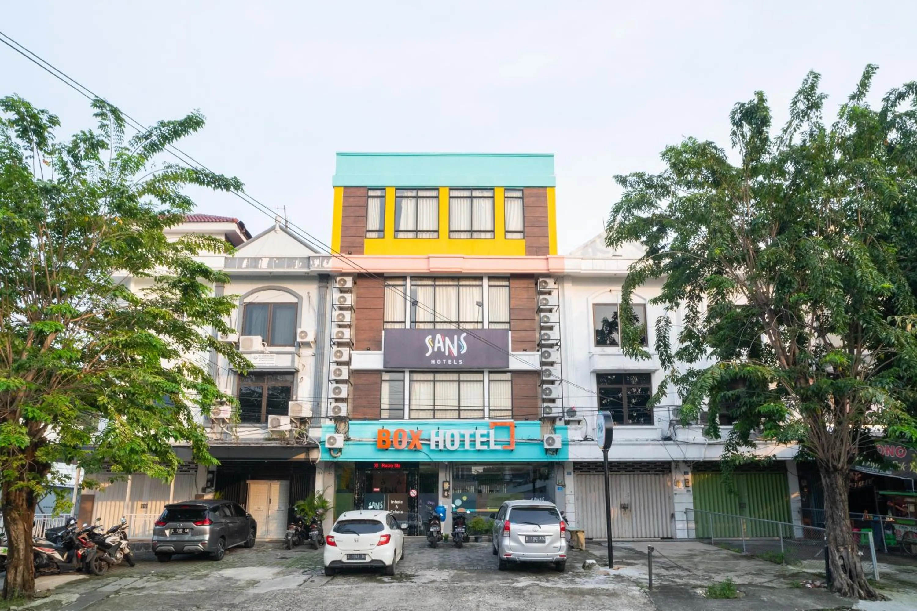 Property building in Sans Hotel Kupang Indah Surabaya