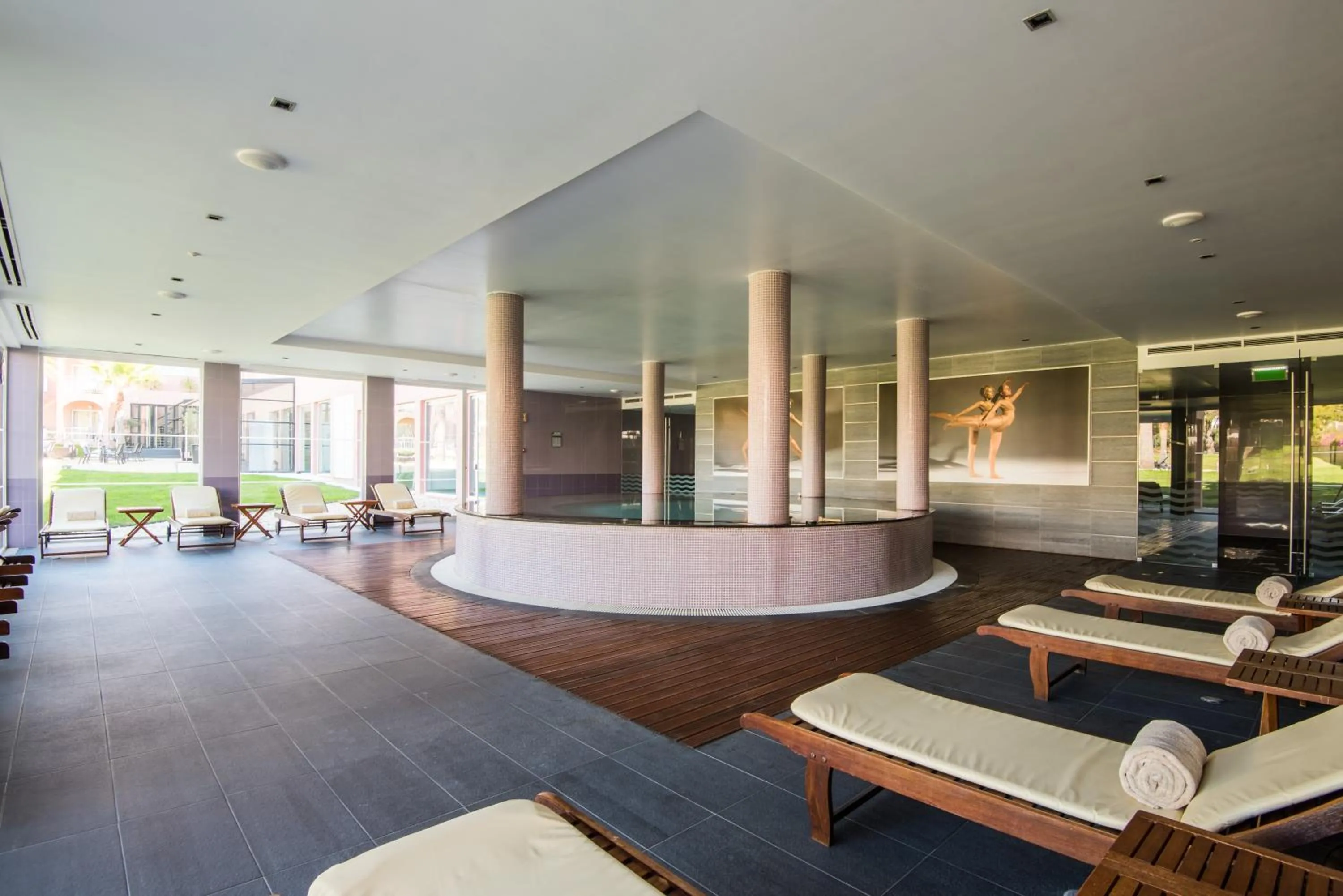 Hot Tub in Vila Gale Collection Praia