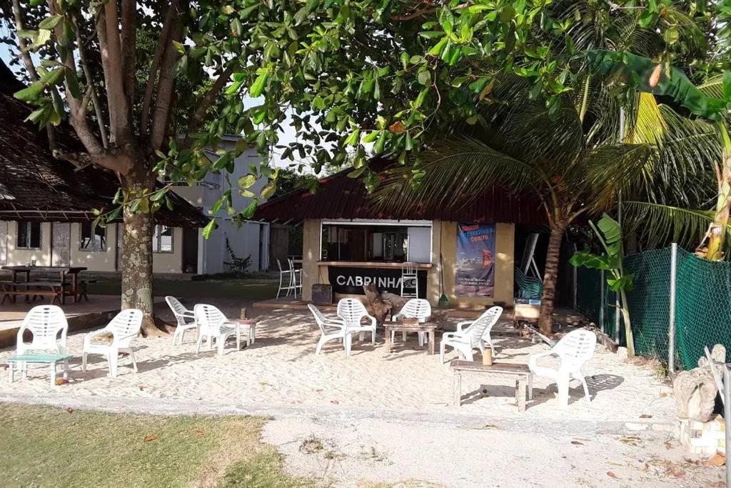 Facade/entrance in Ten RooMs