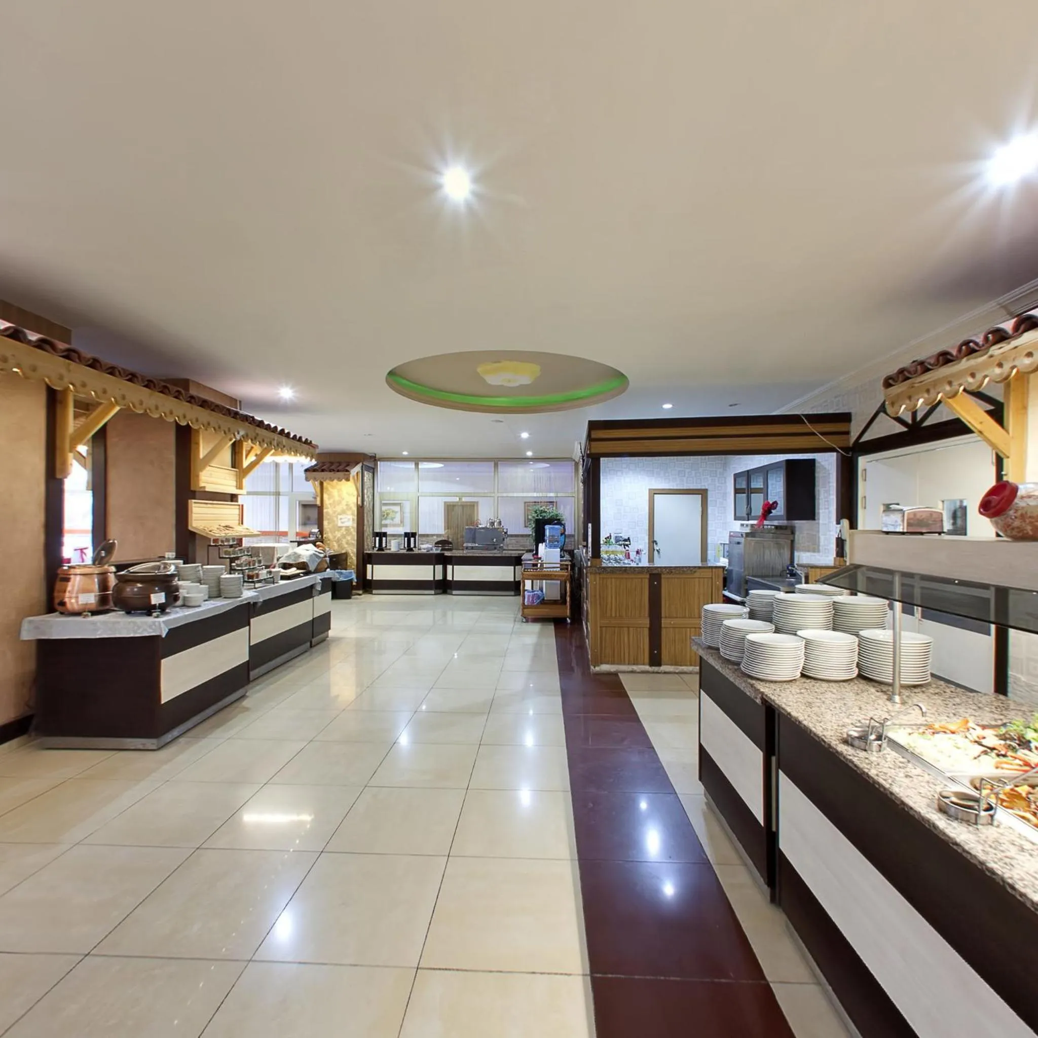 Restaurant/places to eat in Lims Bona Dea Beach Hotel
