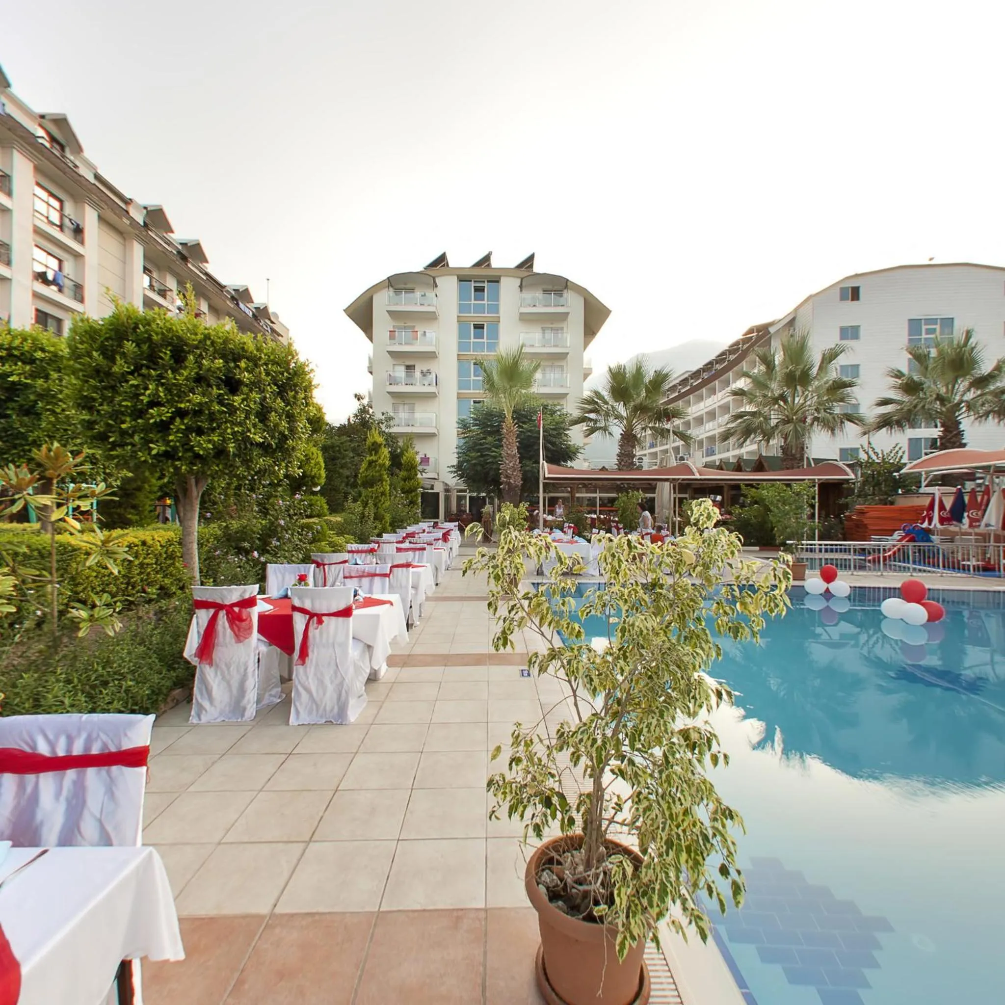 Swimming pool in Lims Bona Dea Beach Hotel