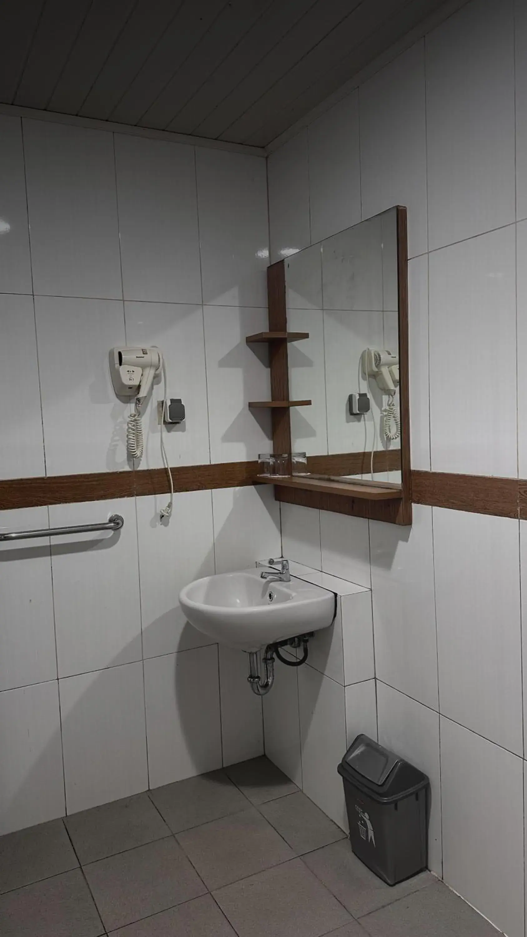 Gladiator Container King in JSI Resort Megamendung Gladiator Container King in JSI Resort Megamendung