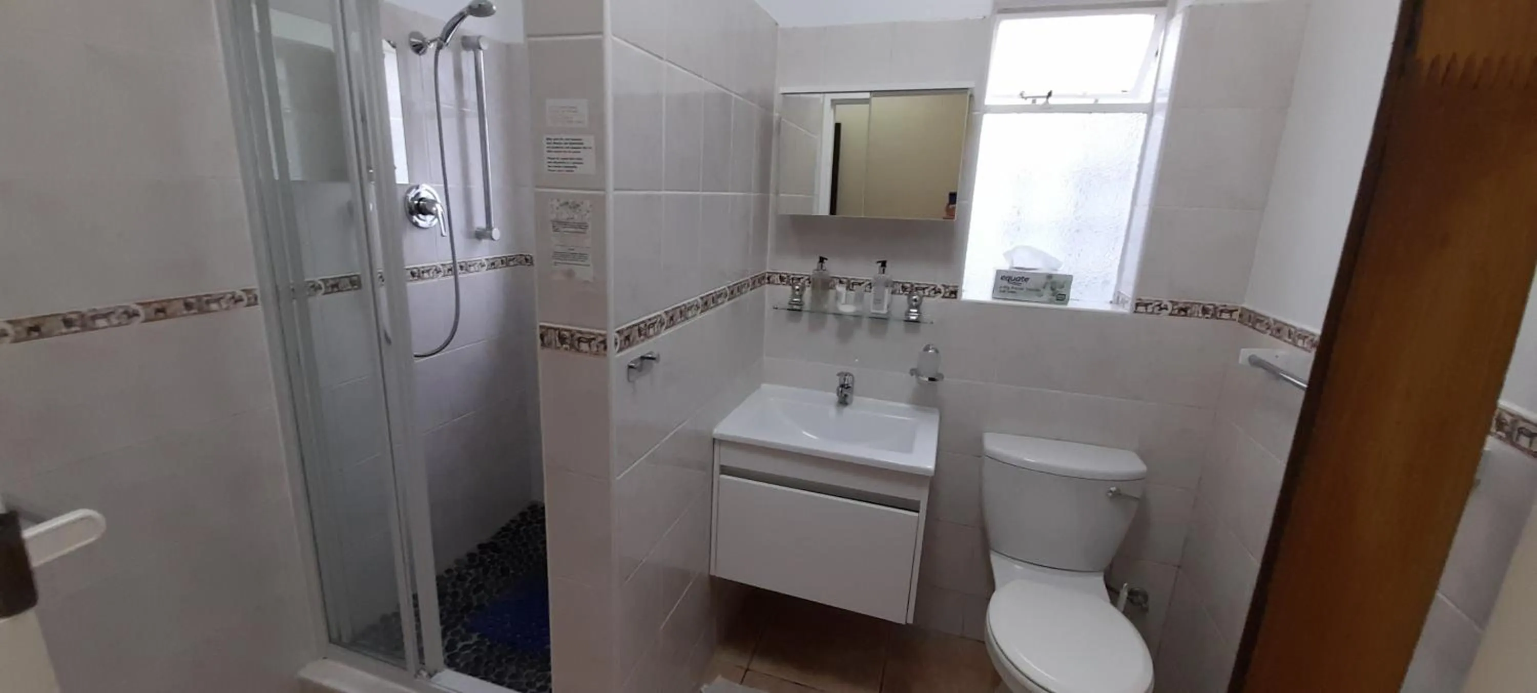 Easy Five Guest House