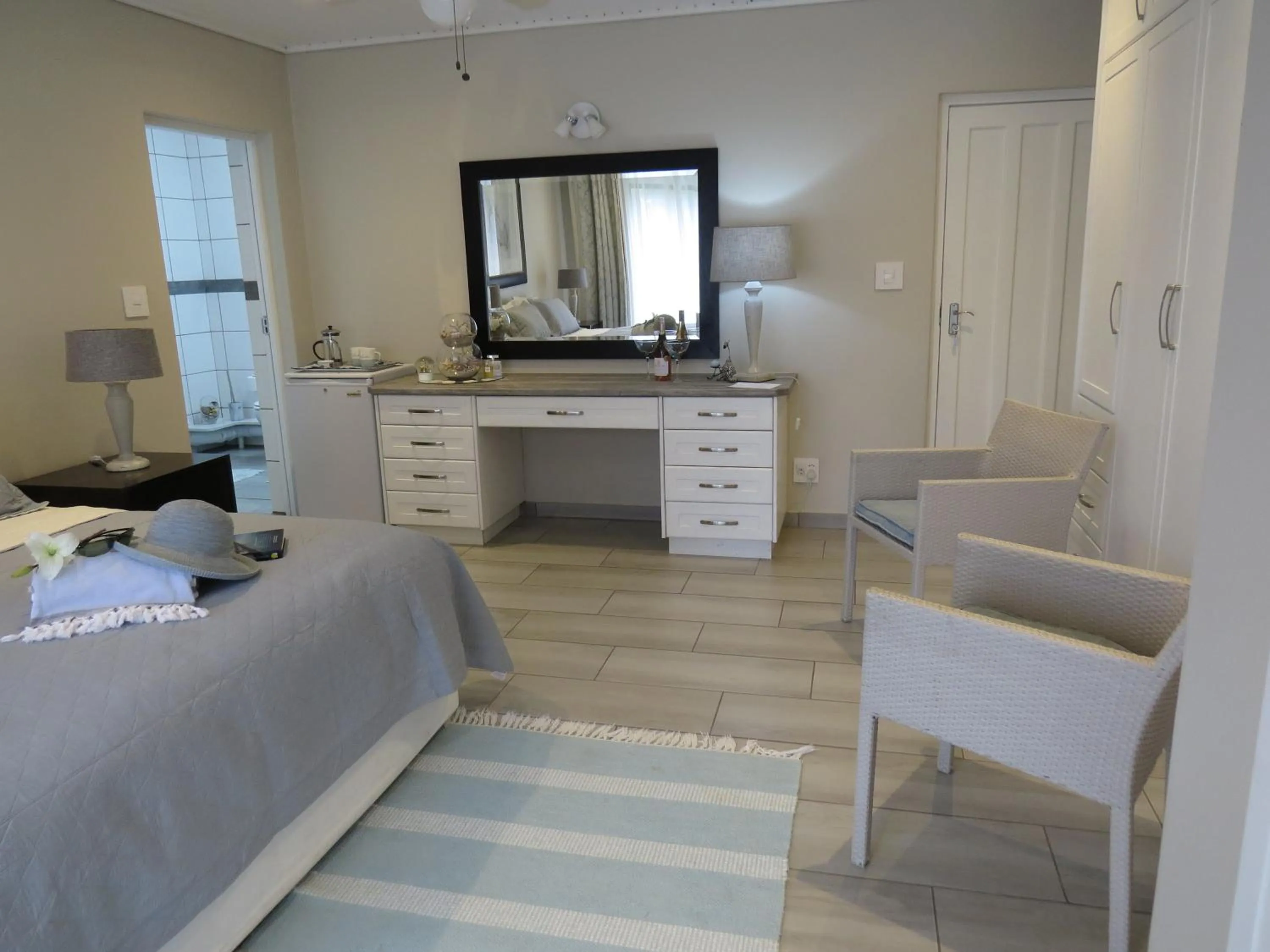 Bed in Easy Five Guest House