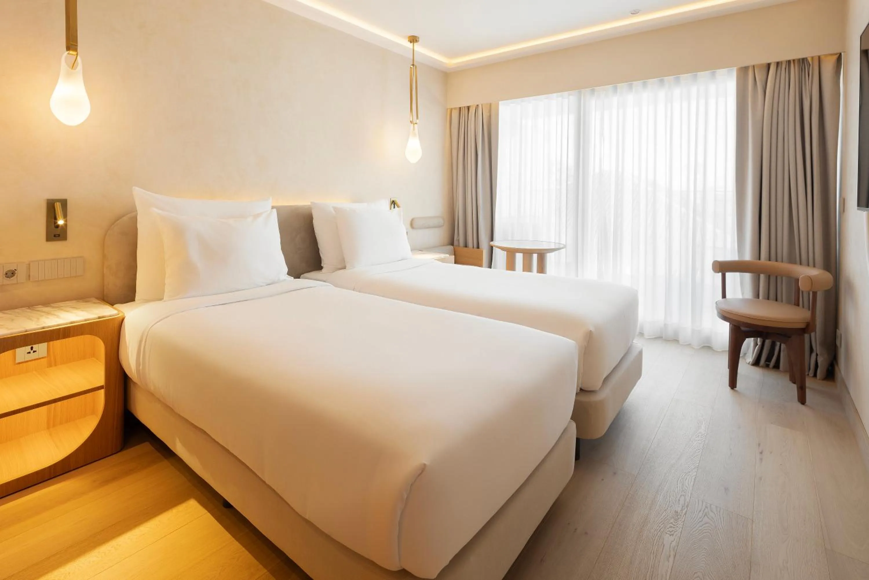 Bedroom, Bed in EVOLUTION Cascais-Estoril Hotel