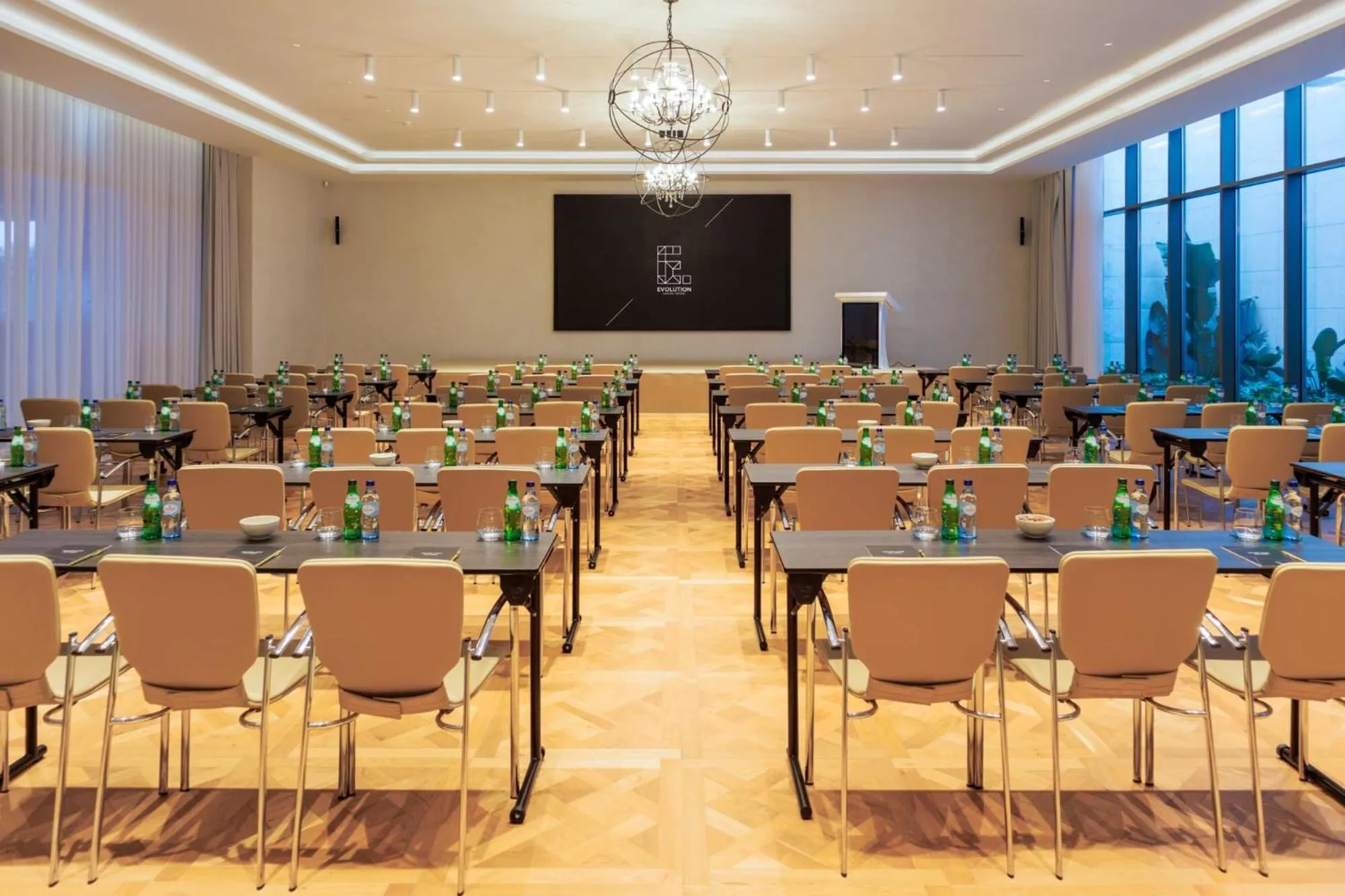 Meeting/conference room in EVOLUTION Cascais-Estoril Hotel