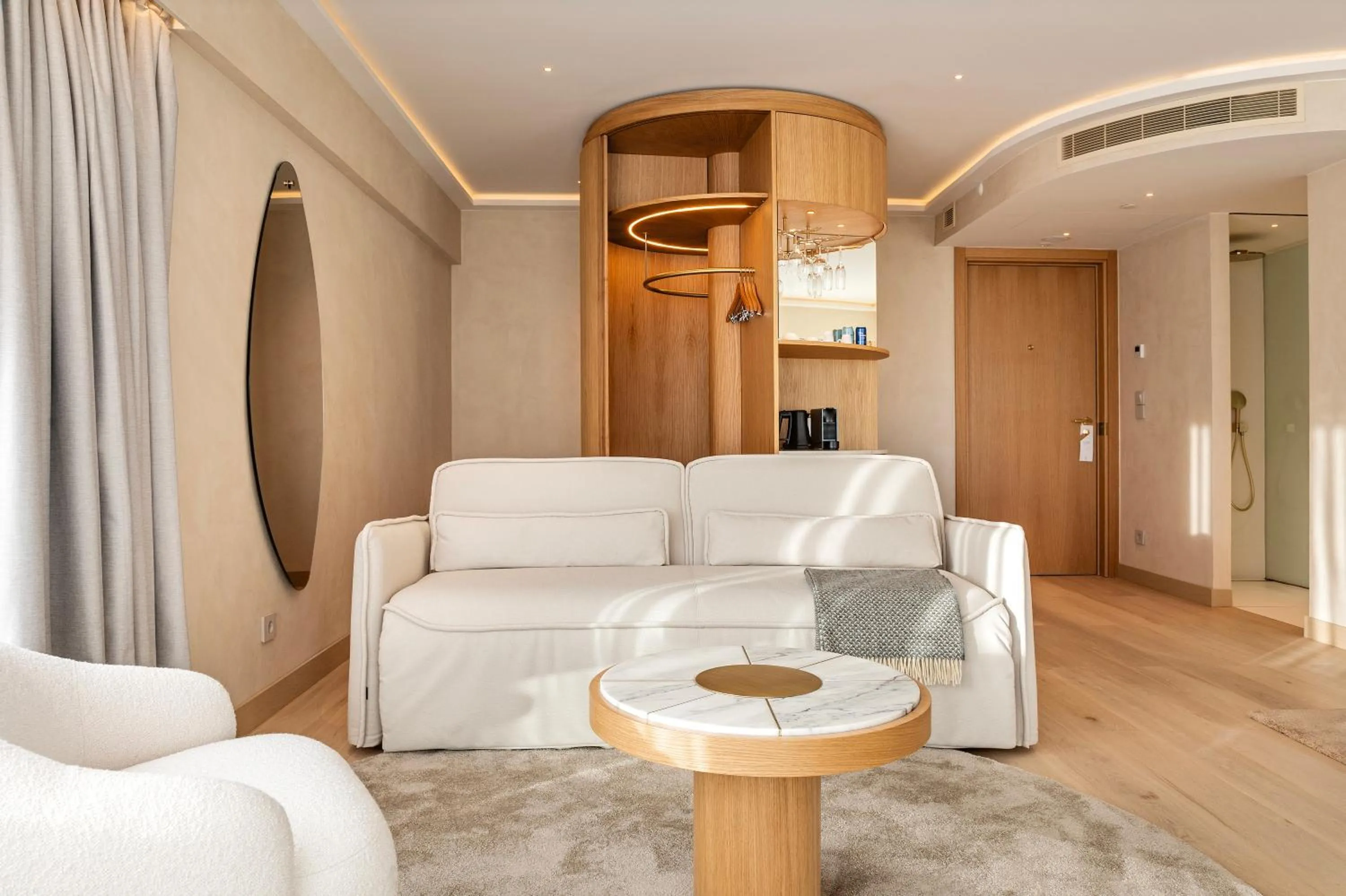 Living room in EVOLUTION Cascais-Estoril Hotel