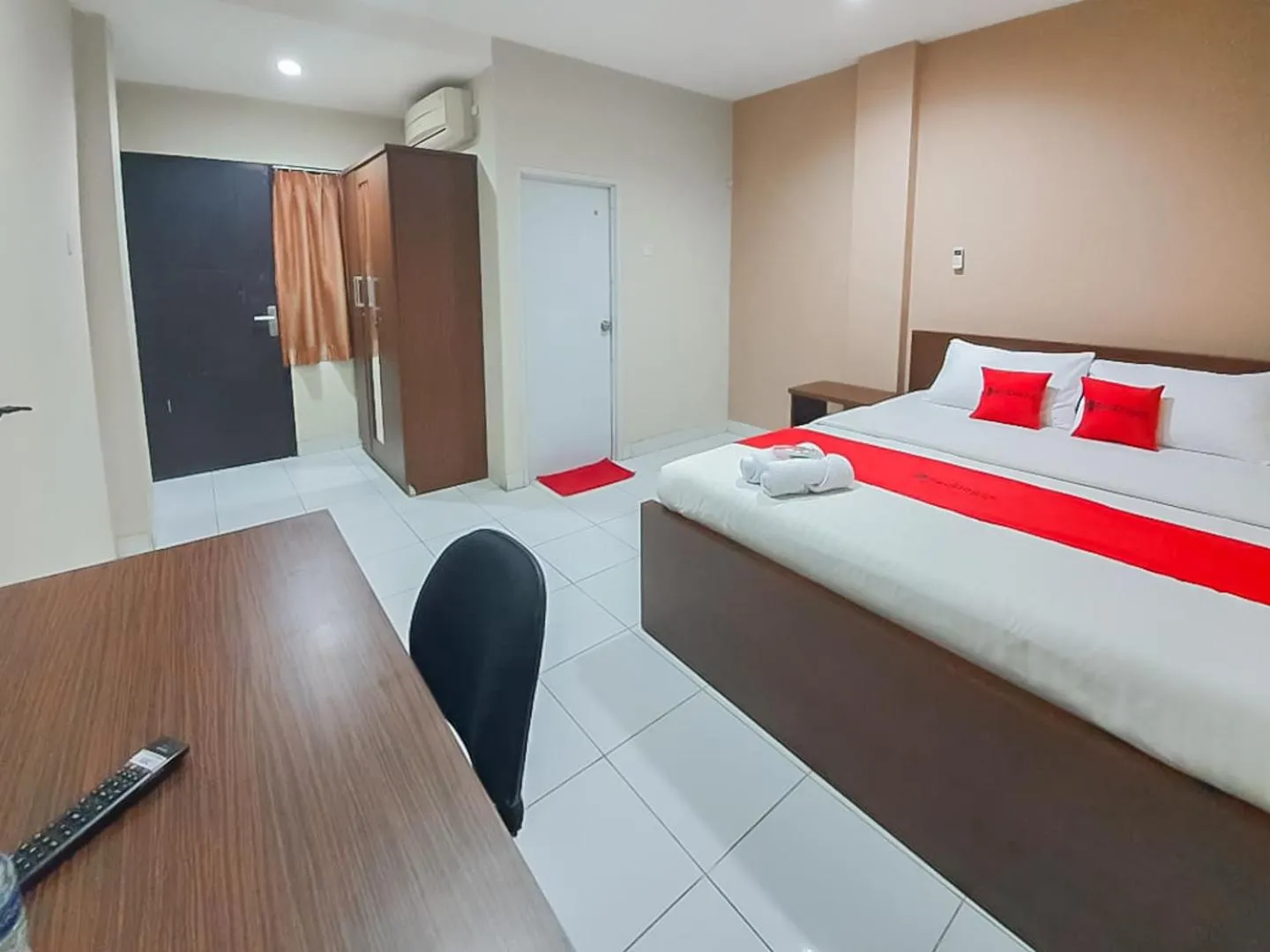 RedDoorz Plus at Pelita Guest House Balikpapan
