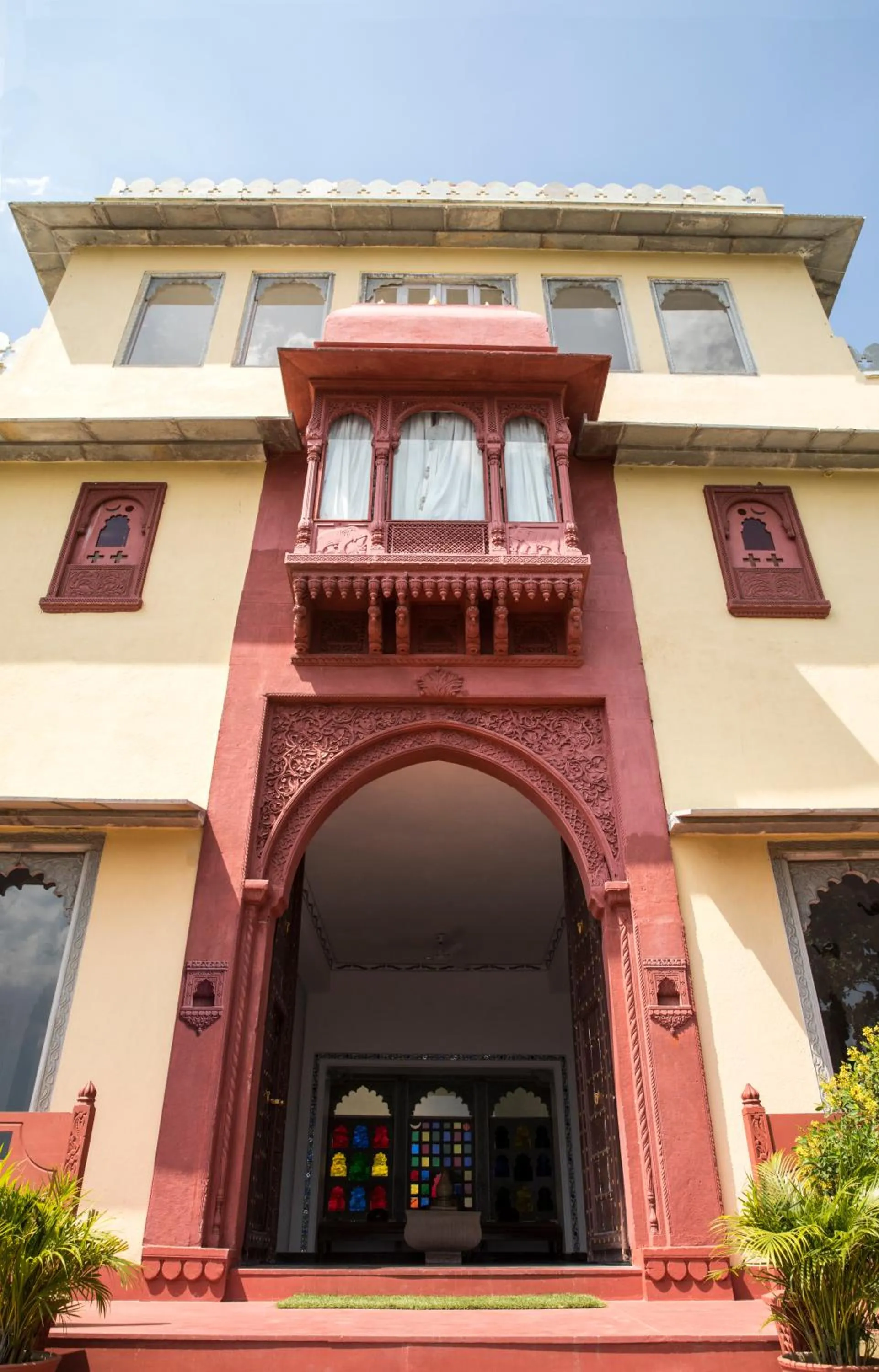 Facade/entrance in Shahpura Kumbhal Villas