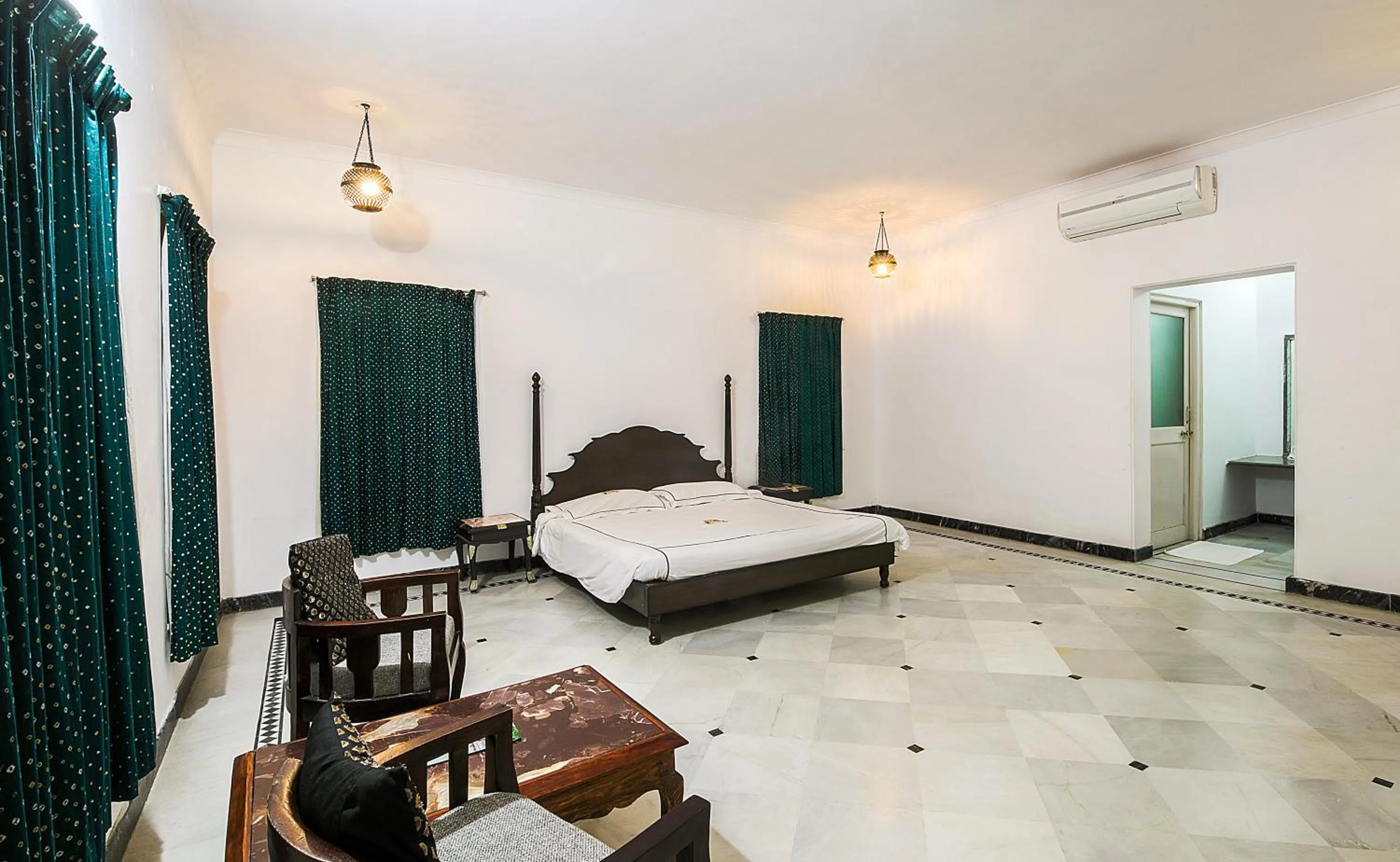 Photo of the whole room, Bed in Shahpura Kumbhal Villas