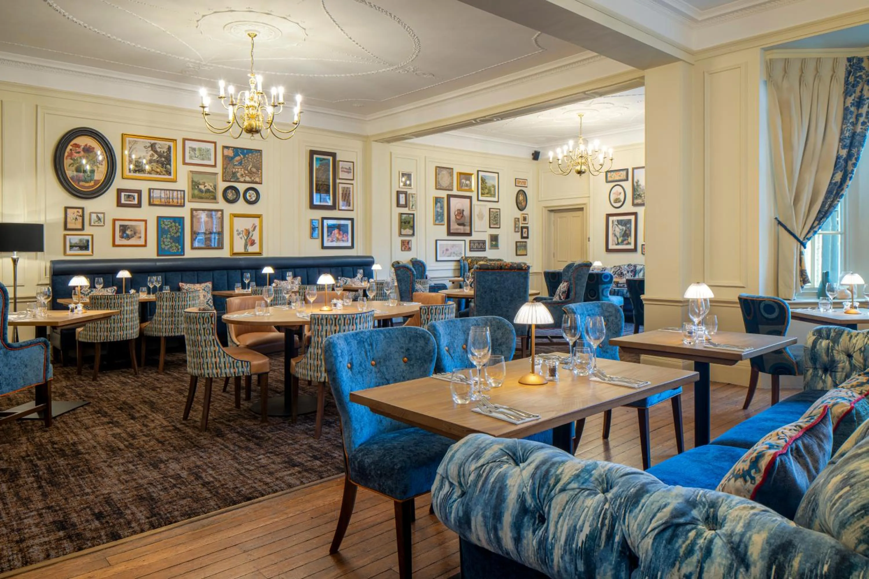 Restaurant/places to eat in The Warwick Arms Hotel - The Coaching Inn Group
