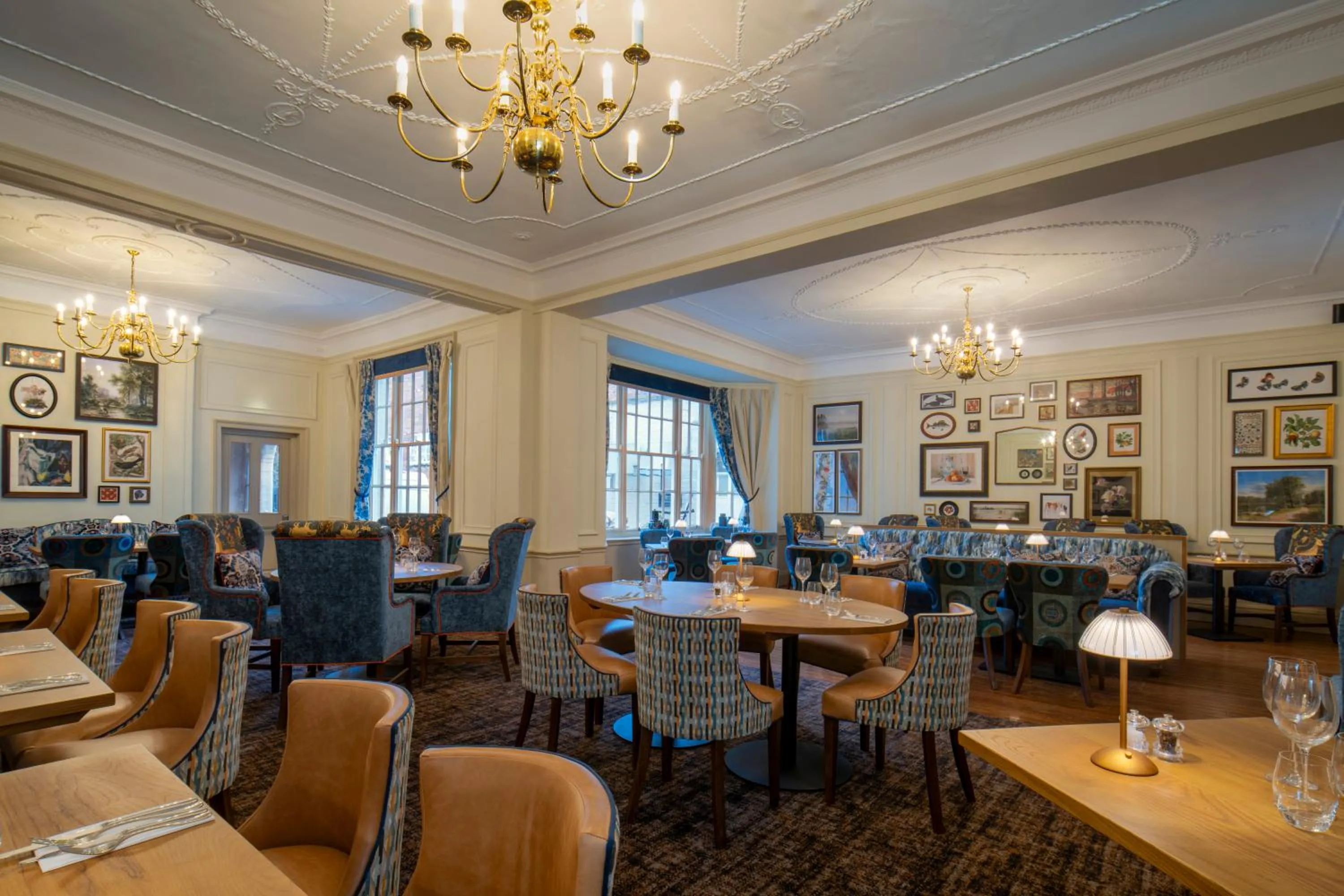 Restaurant/places to eat in The Warwick Arms Hotel - The Coaching Inn Group
