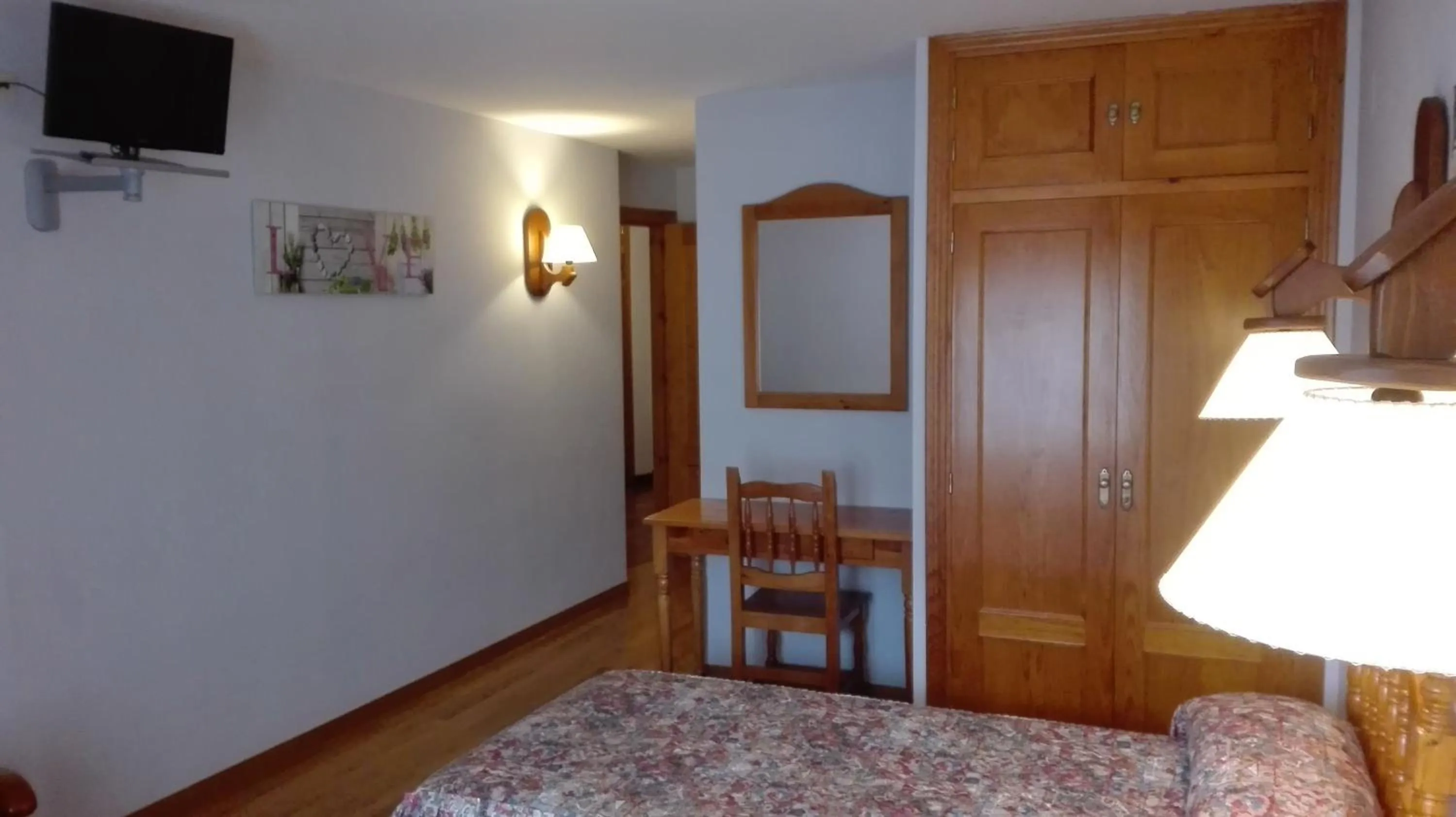 Bed in Hotel Las Nieves