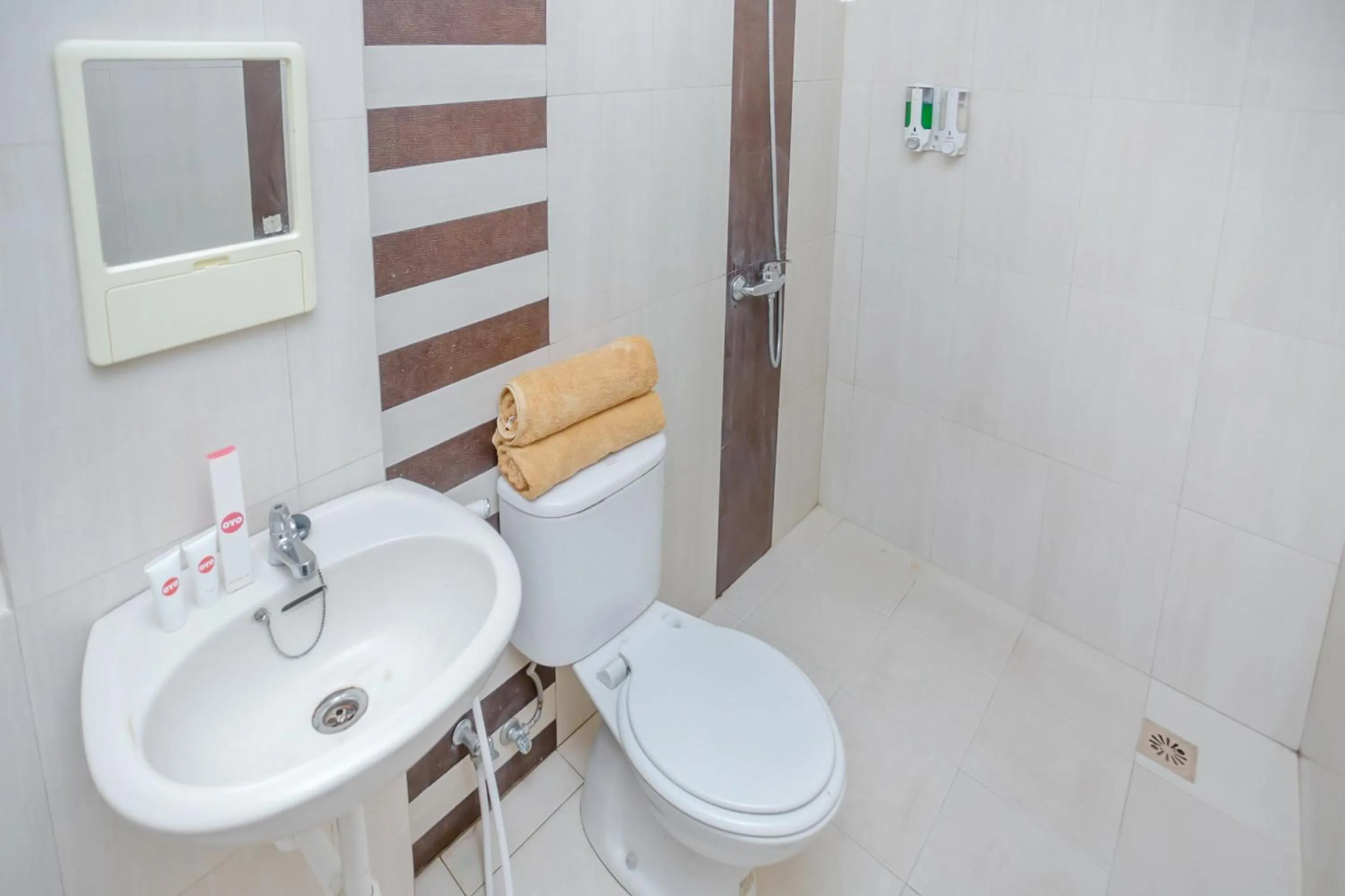 Bathroom in Hotel O Lapan Lapan