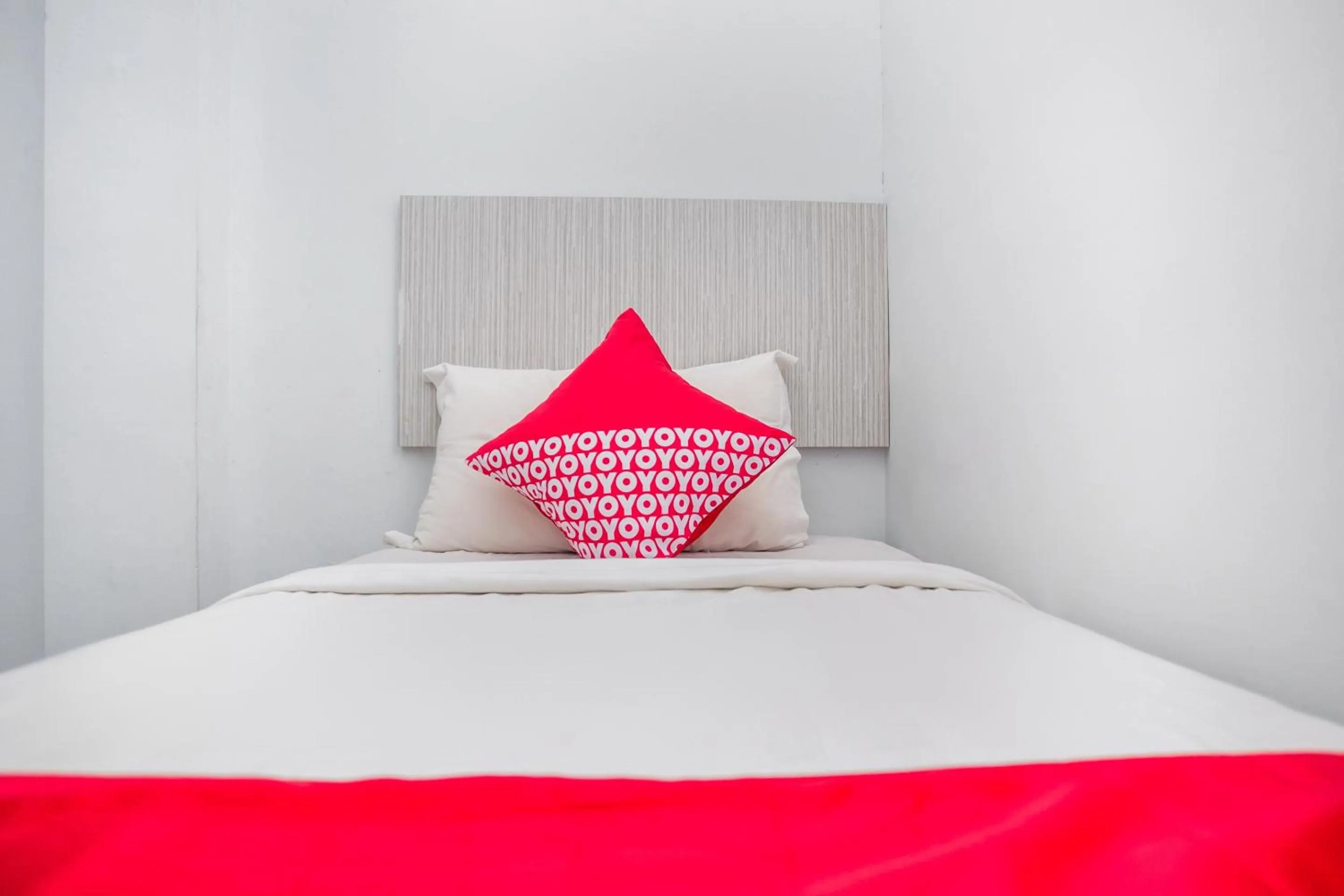 Bedroom, Bed in Hotel O Lapan Lapan