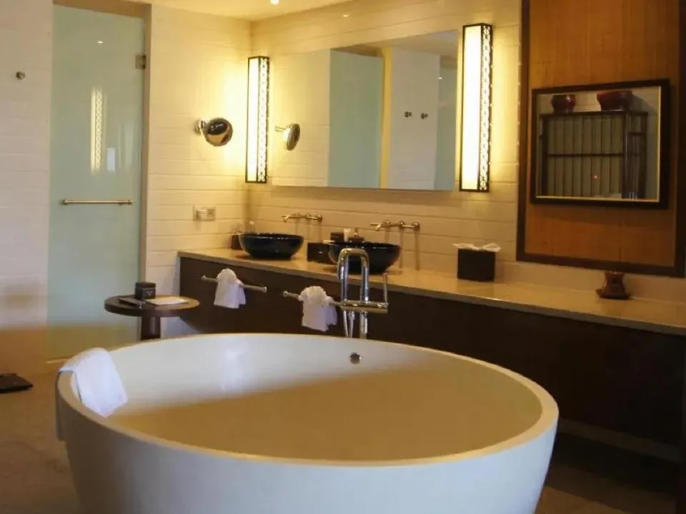 Bath in Sanya LUHUITOU Resort & Spa