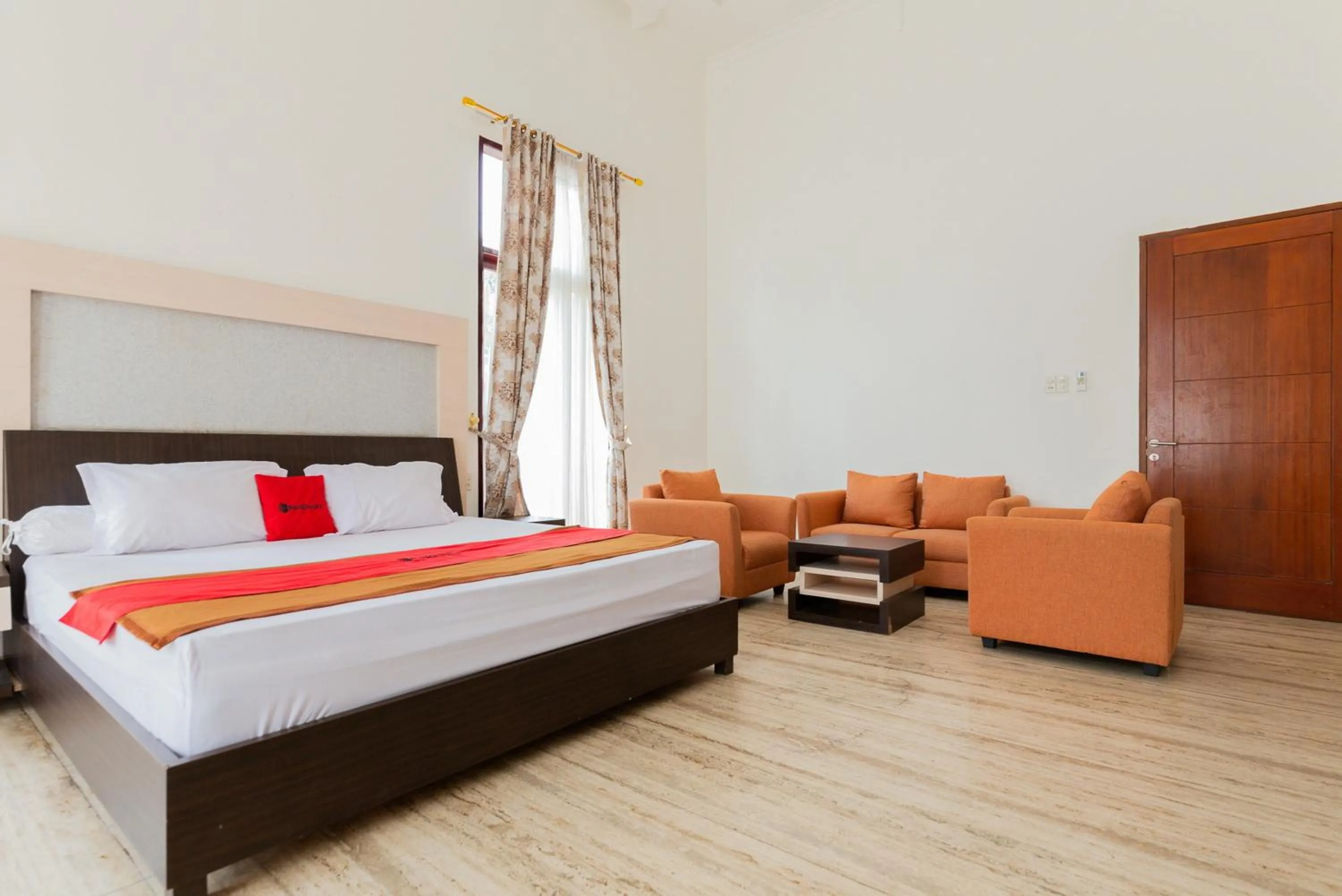 Bedroom, Bed in RedDoorz Premium near Stasiun Lenteng Agung