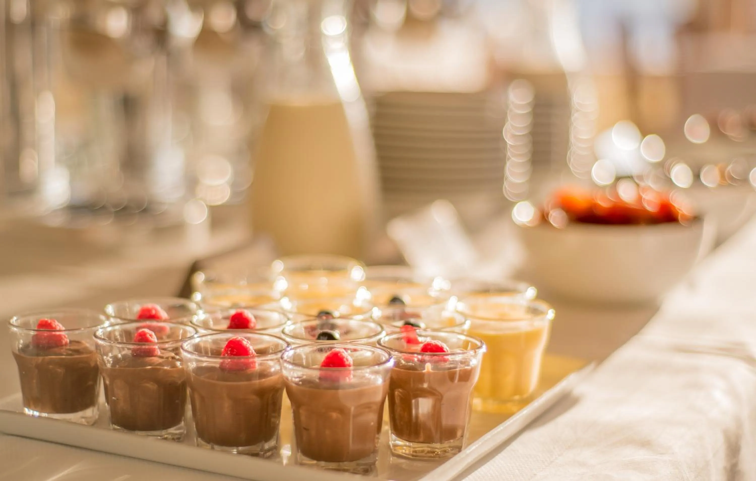 Restaurant/places to eat in The Albatroz Hotel