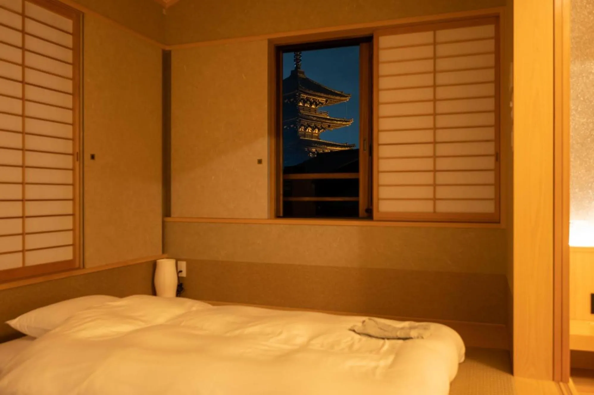 View (from property/room), Bed in Campton Kiyomizu Vacation Rental