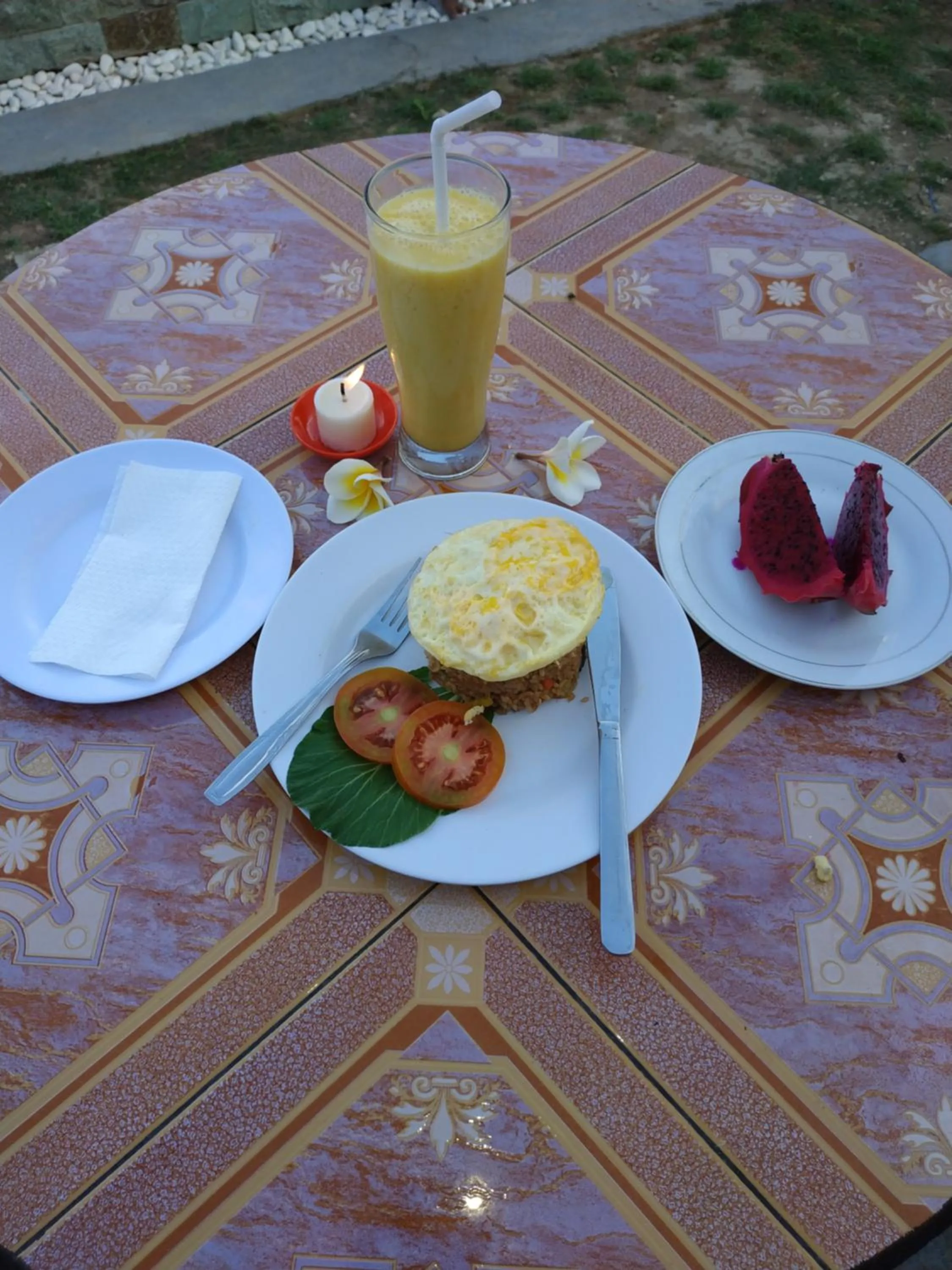 Breakfast in Kuri Garden Cottage
