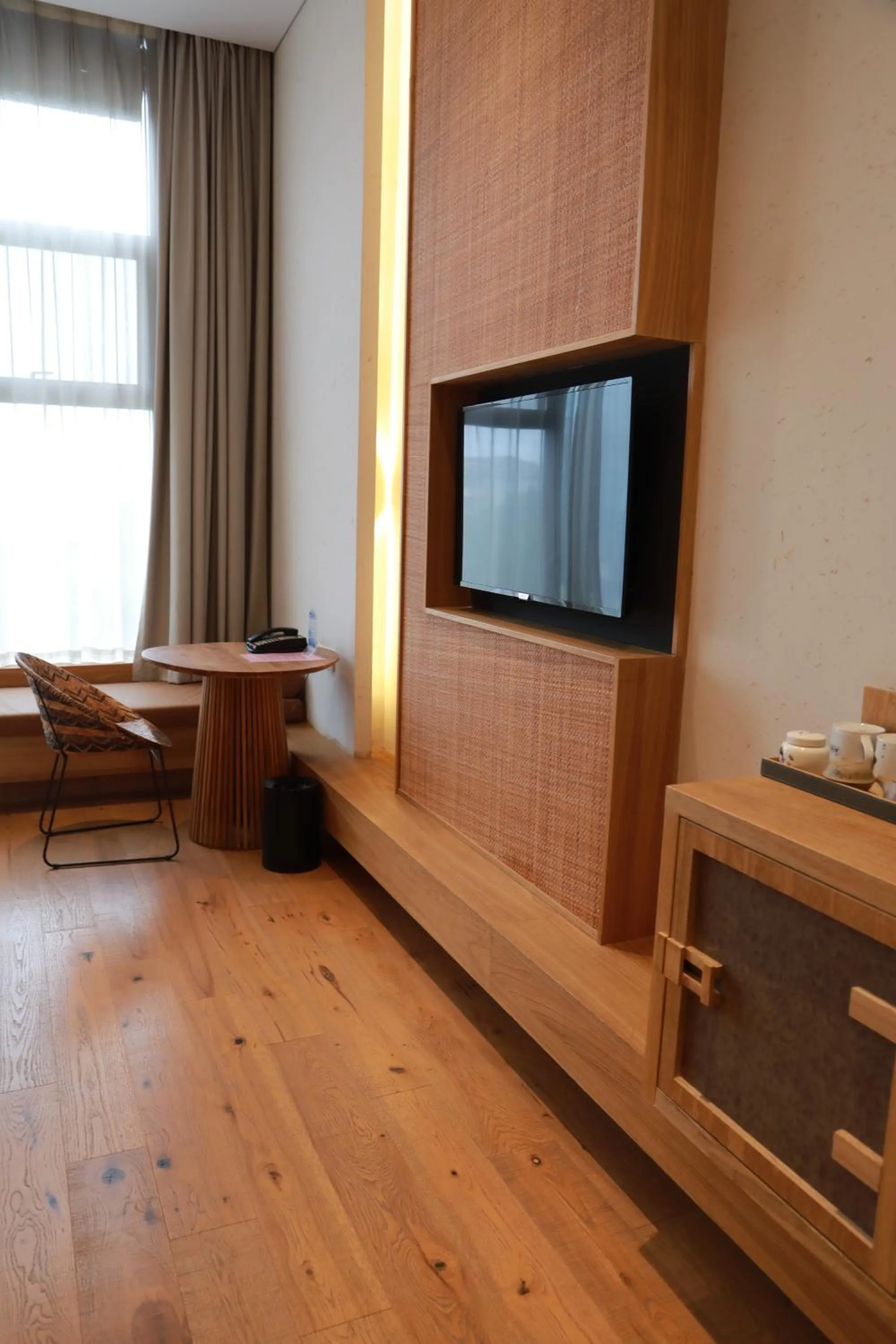 TV and multimedia in Manli Hotel Shanghai Pudong Airport Branch -Provide free shuttle buses to Pudong Airport and Disneyland