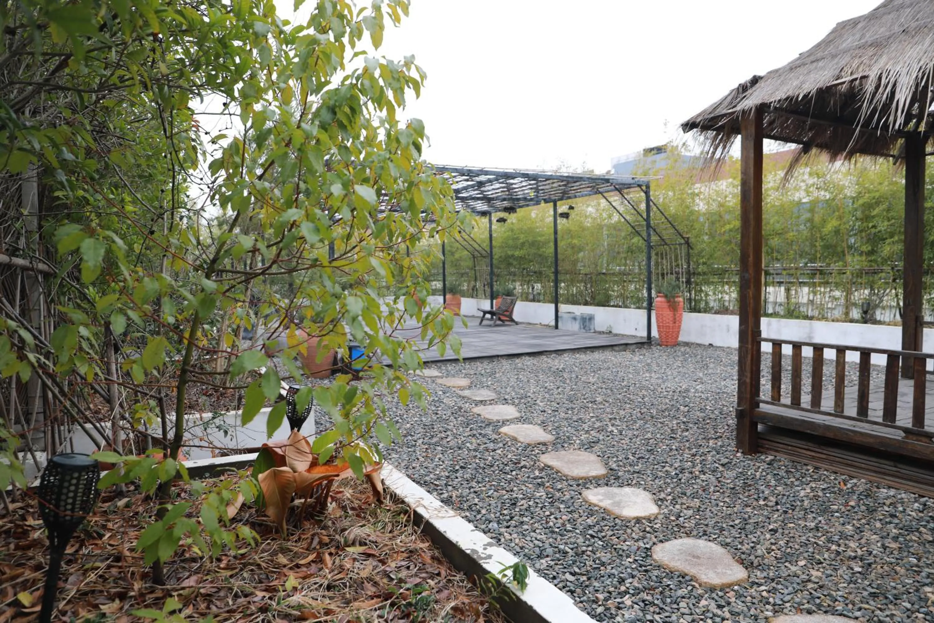 Garden in Manli Hotel Shanghai Pudong Airport Branch -Provide free shuttle buses to Pudong Airport and Disneyland