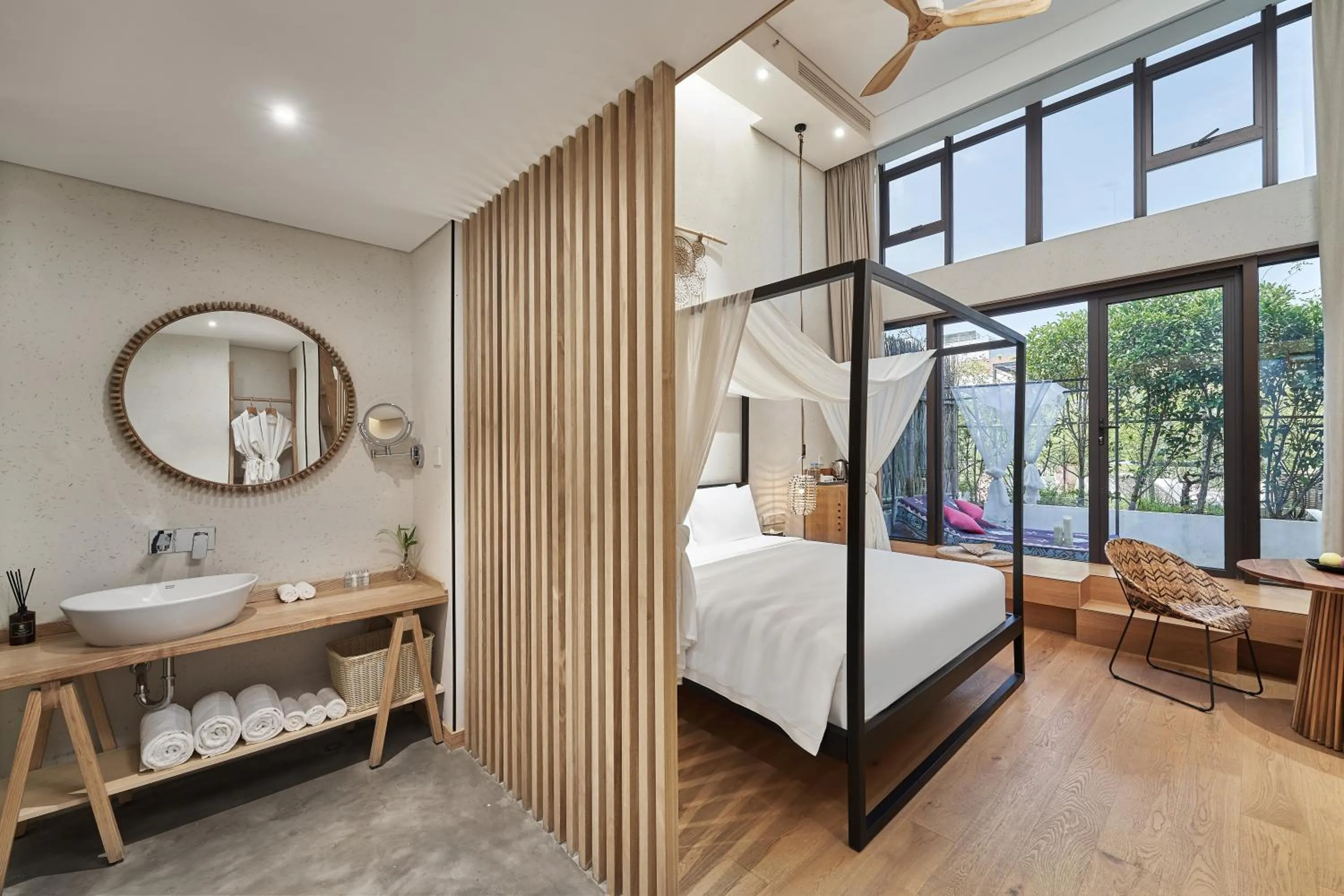 Photo of the whole room, Bed in Manli Hotel Shanghai Pudong Airport Branch -Provide free shuttle buses to Pudong Airport and Disneyland