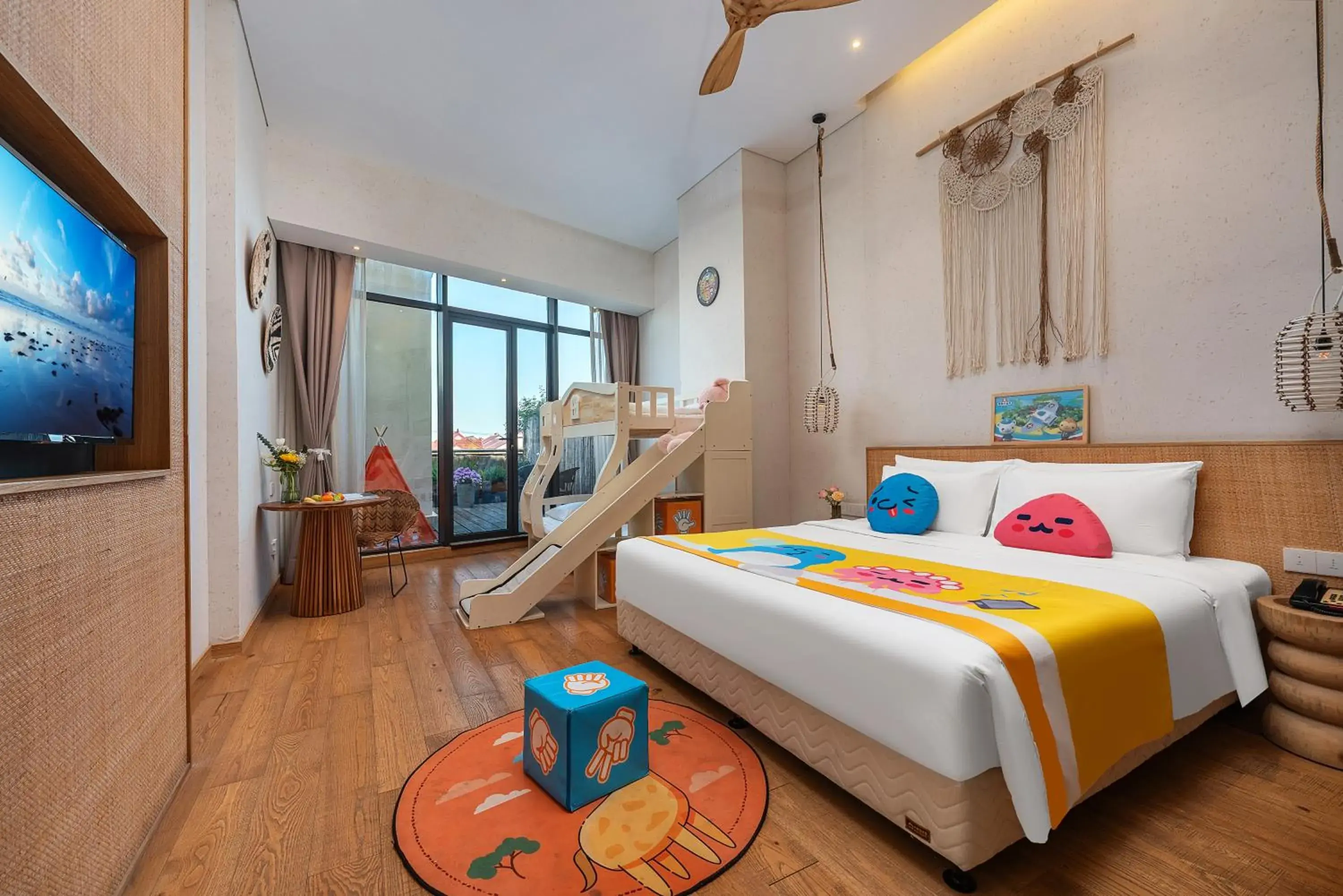Deluxe Family Suite in Manli Hotel Shanghai Pudong Airport Branch -Provide free shuttle buses to Pudong Airport and Disneyland Deluxe Family Suite in Manli Hotel Shanghai Pudong Airport Branch -Provide free shuttle buses to Pudong Airport and Disneyland