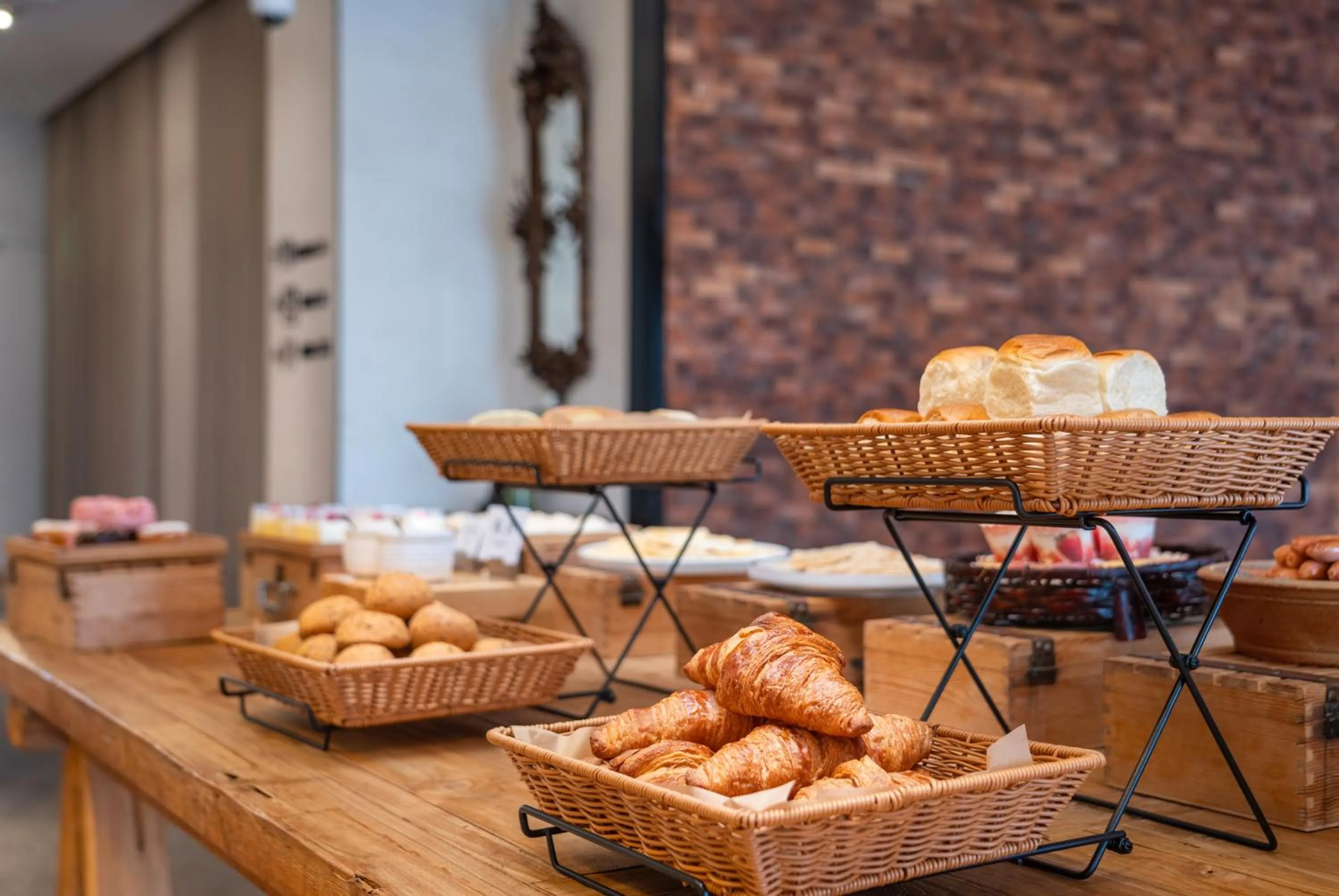 Food in Manli Hotel Shanghai Pudong Airport Branch -Provide free shuttle buses to Pudong Airport and Disneyland