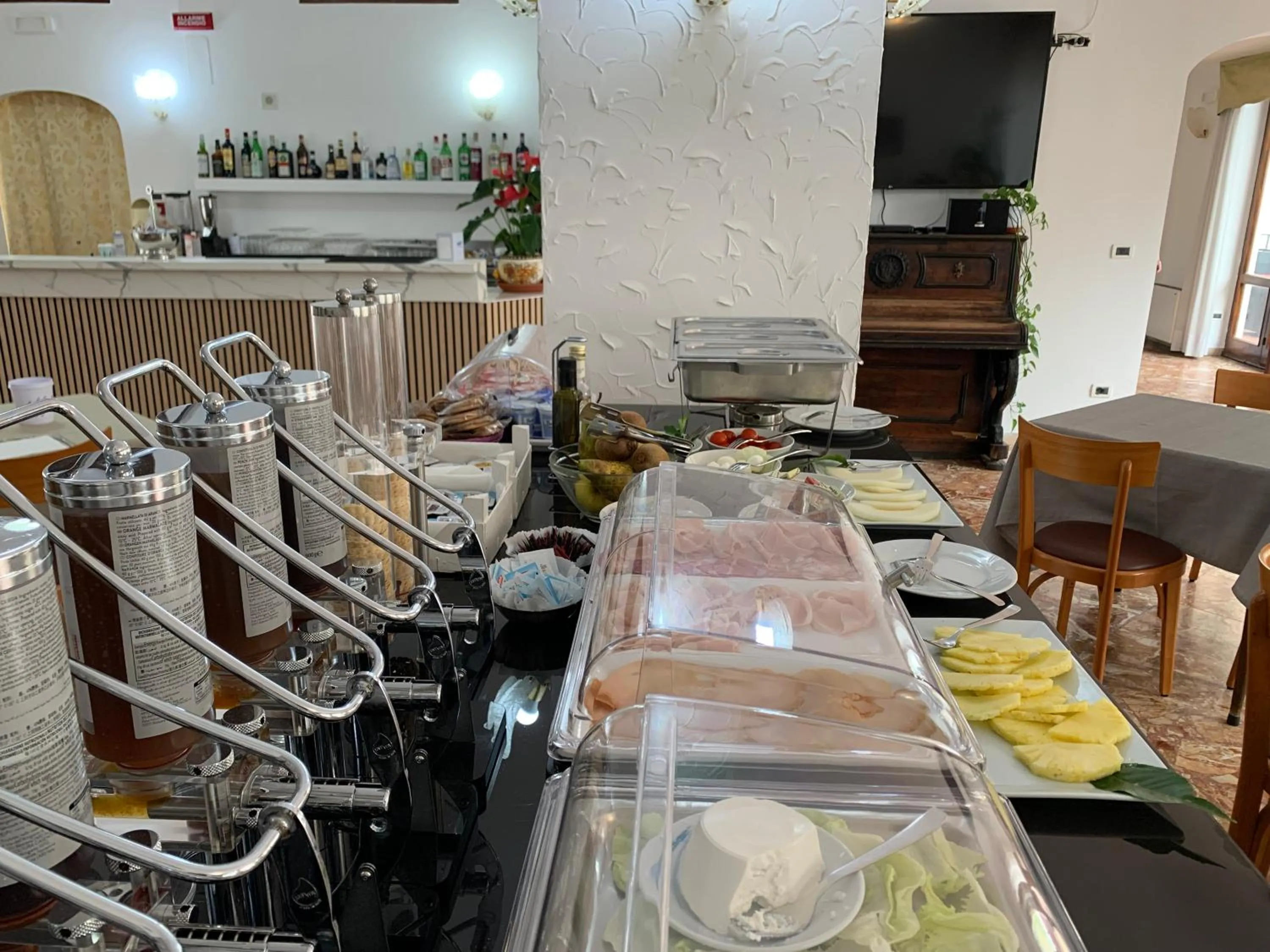 Breakfast in Hotel Conte