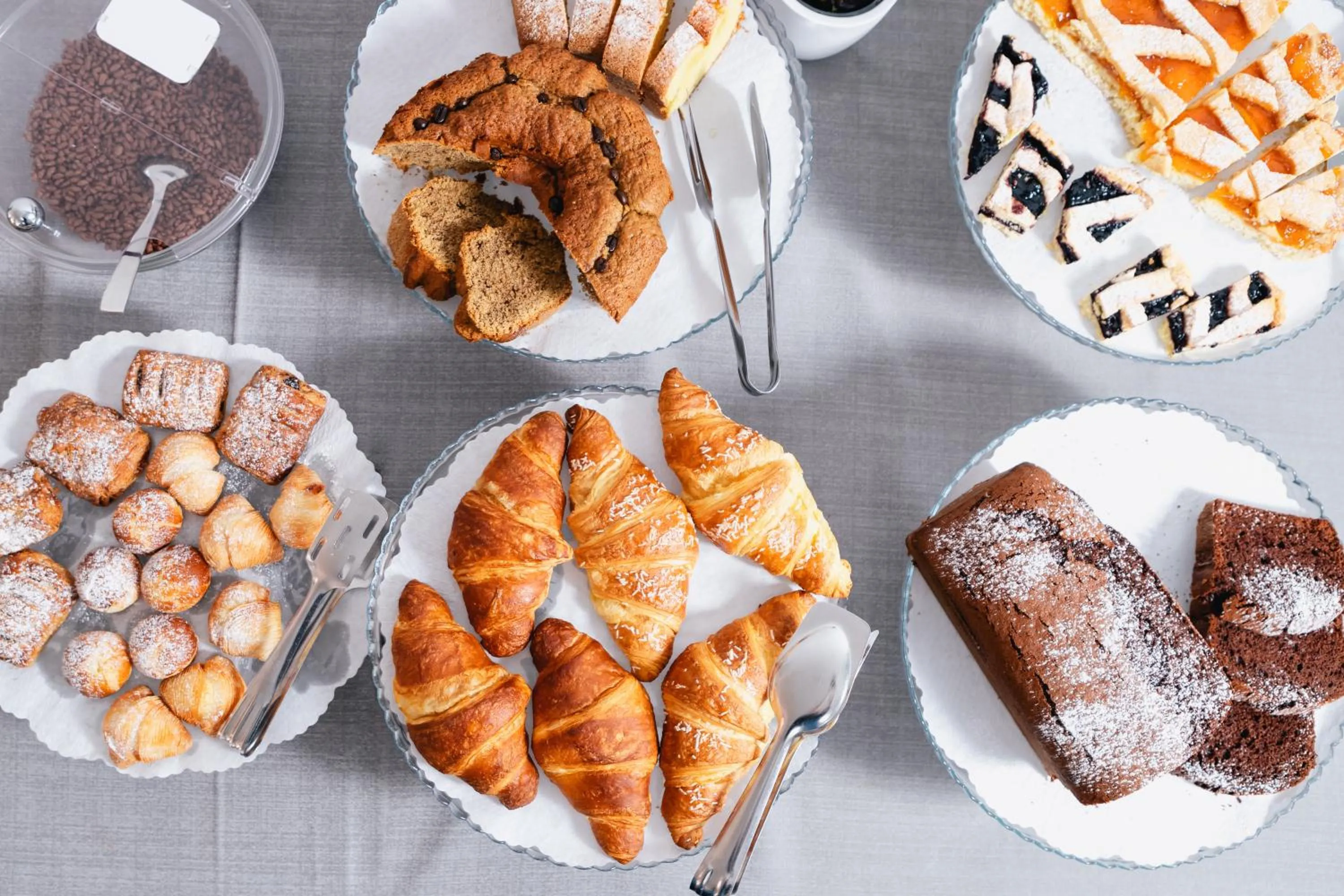 Breakfast in Hotel Conte