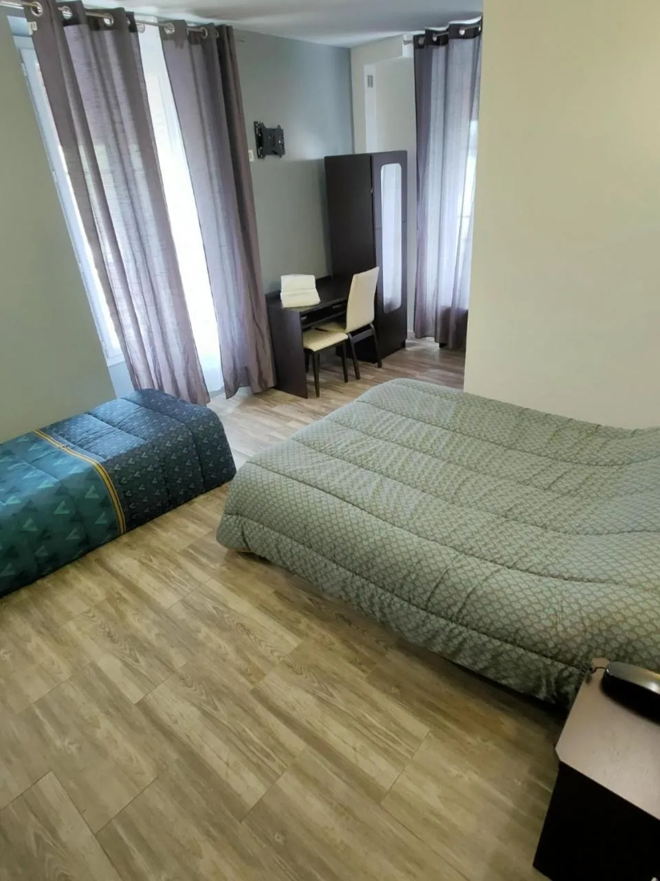 Bedroom in Terminus Fontainebleau Avon