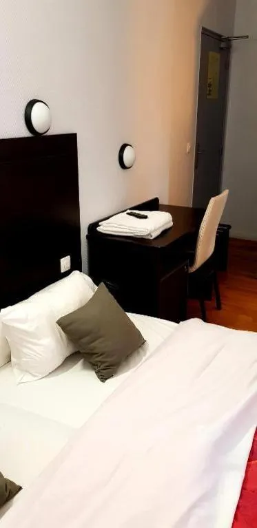 Bedroom in Terminus Fontainebleau Avon