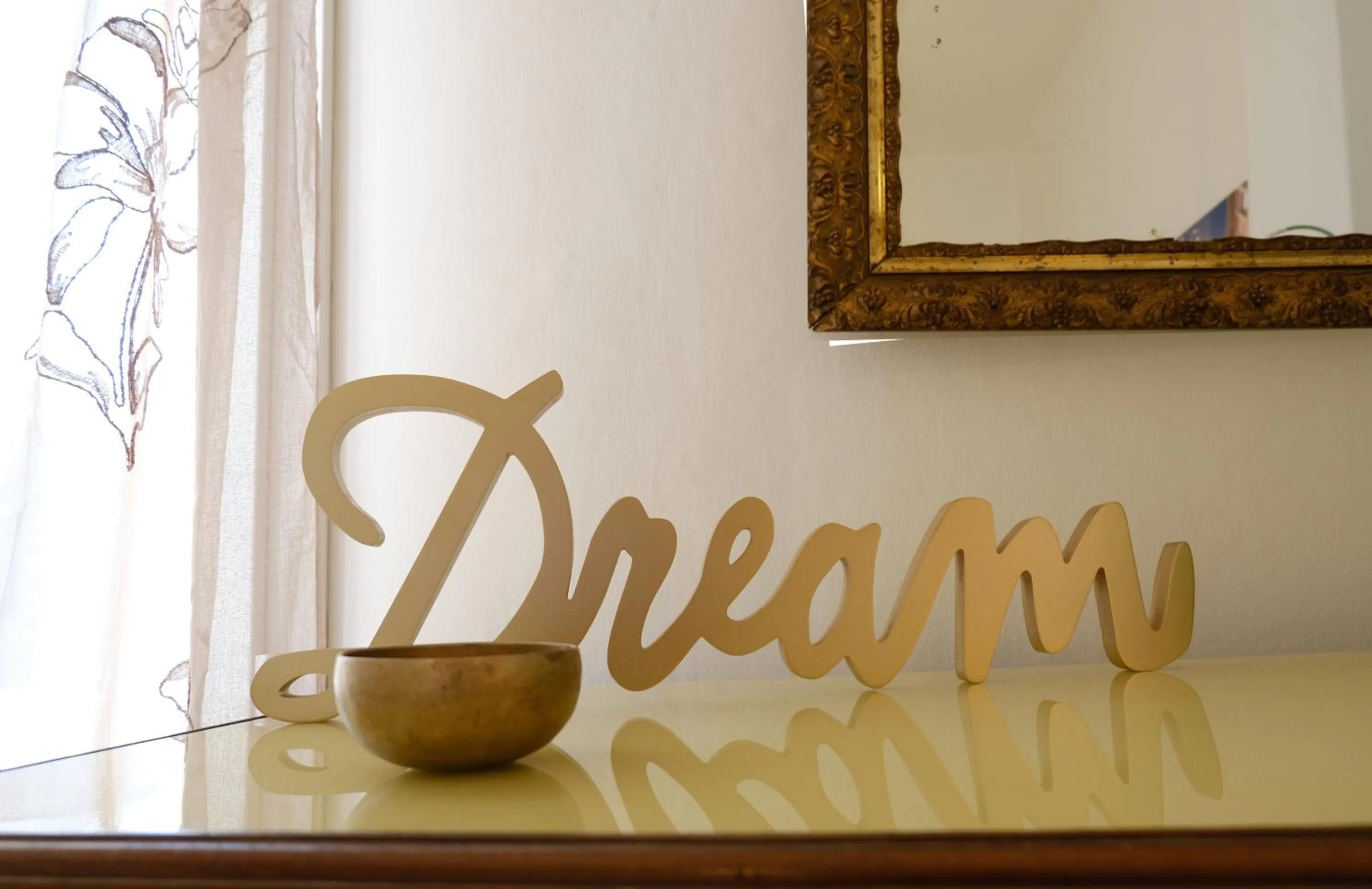 Bedroom in Marconi Airport Cozy Dream Flat