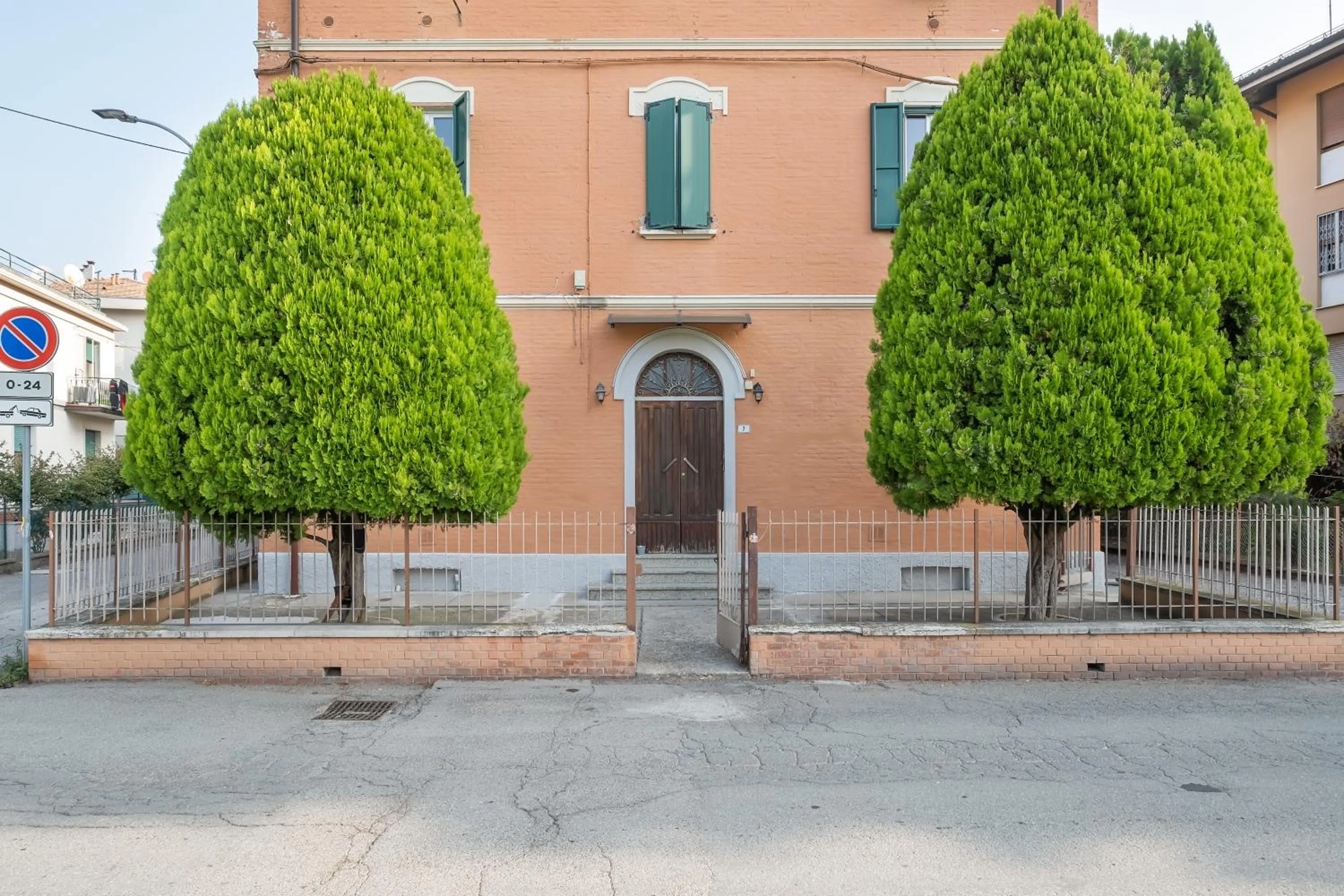 Facade/entrance in Marconi Airport Cozy Dream Flat